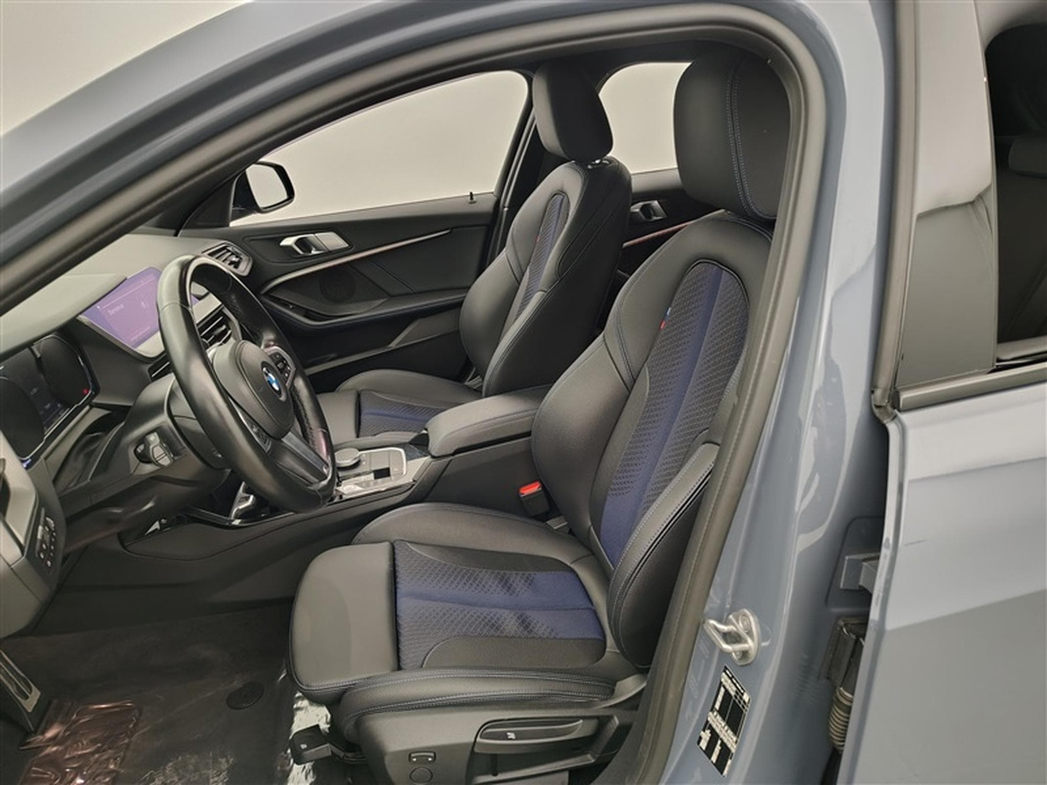BMW 116 da PACK M  SHADOW LOOK / NAVI / FULL LED / S-CUIR (2022) - Photo 7