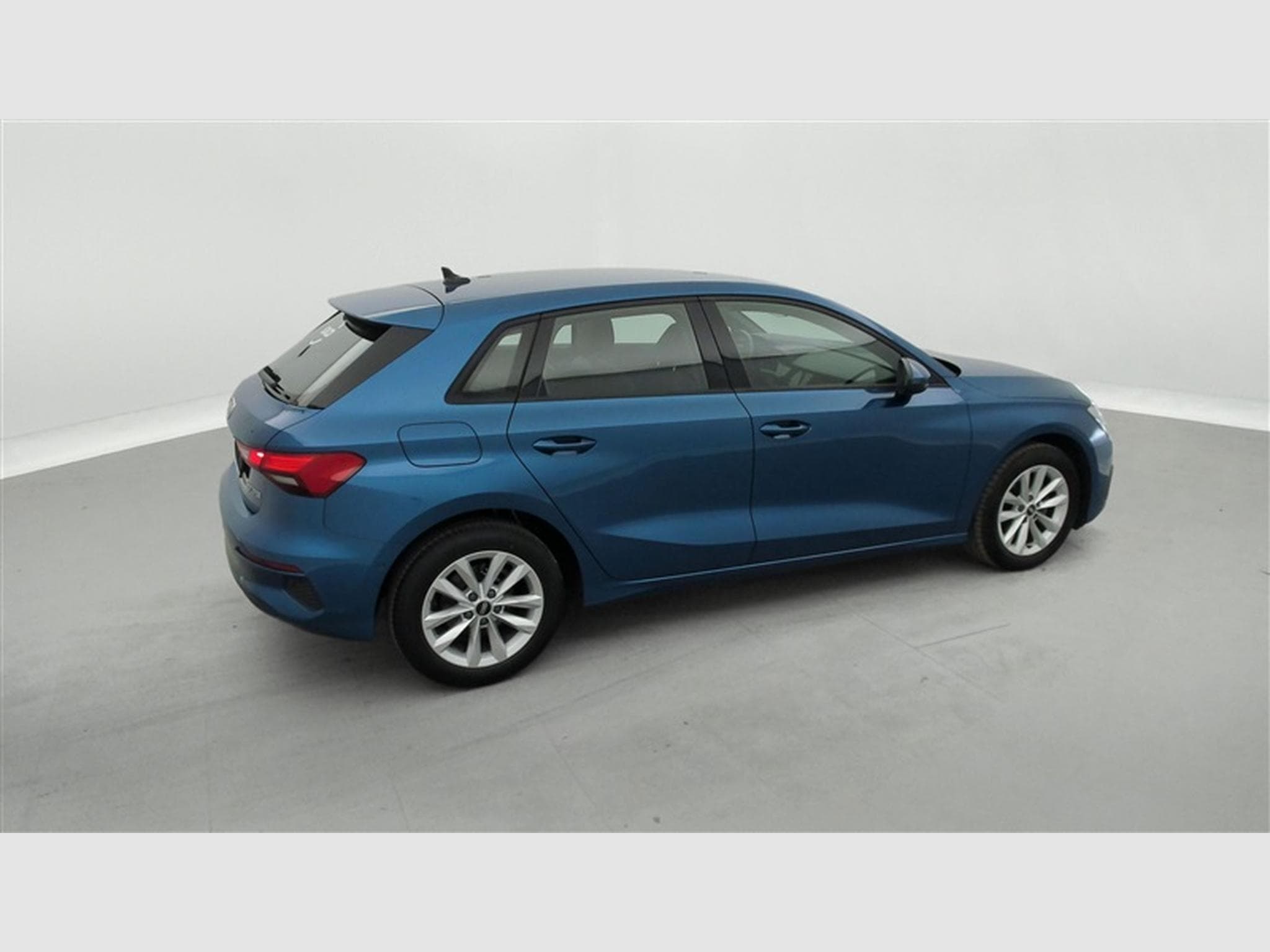 Audi A3 Sportback 30 TFSI S-tronic Cuir / Navi / Led (2022) - Photo 24
