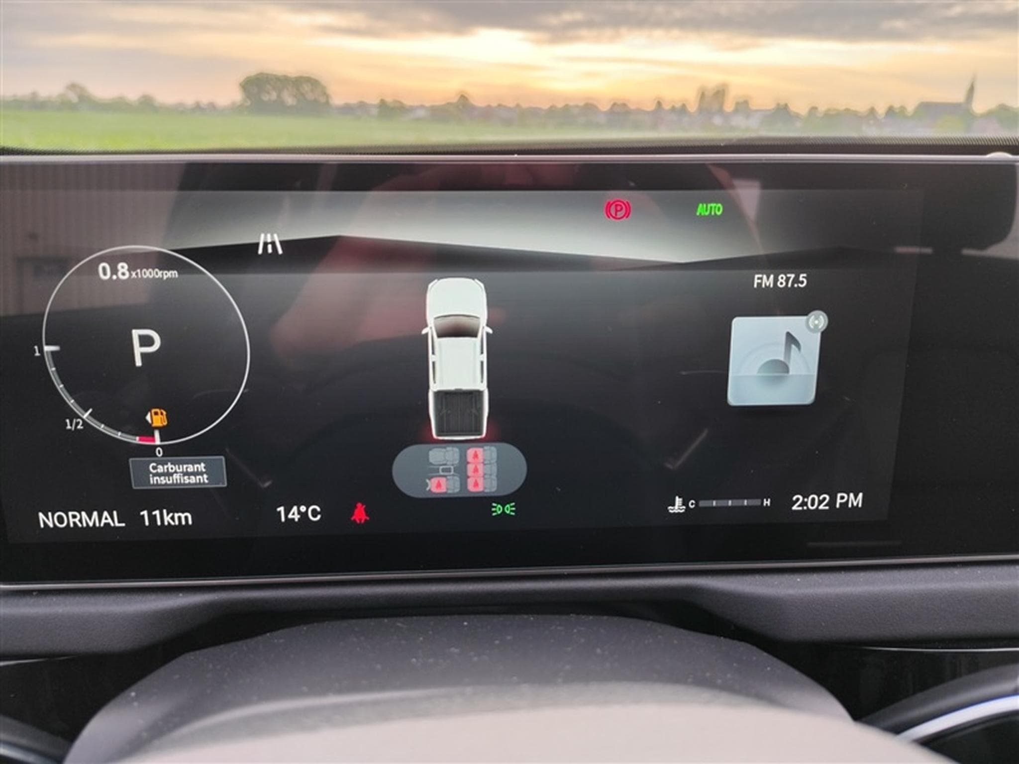 Maxus T60 2.0d AT8 4x4 Luxury CARPLAY / FULL LED / CAMERA 360° (2026) - Photo 10