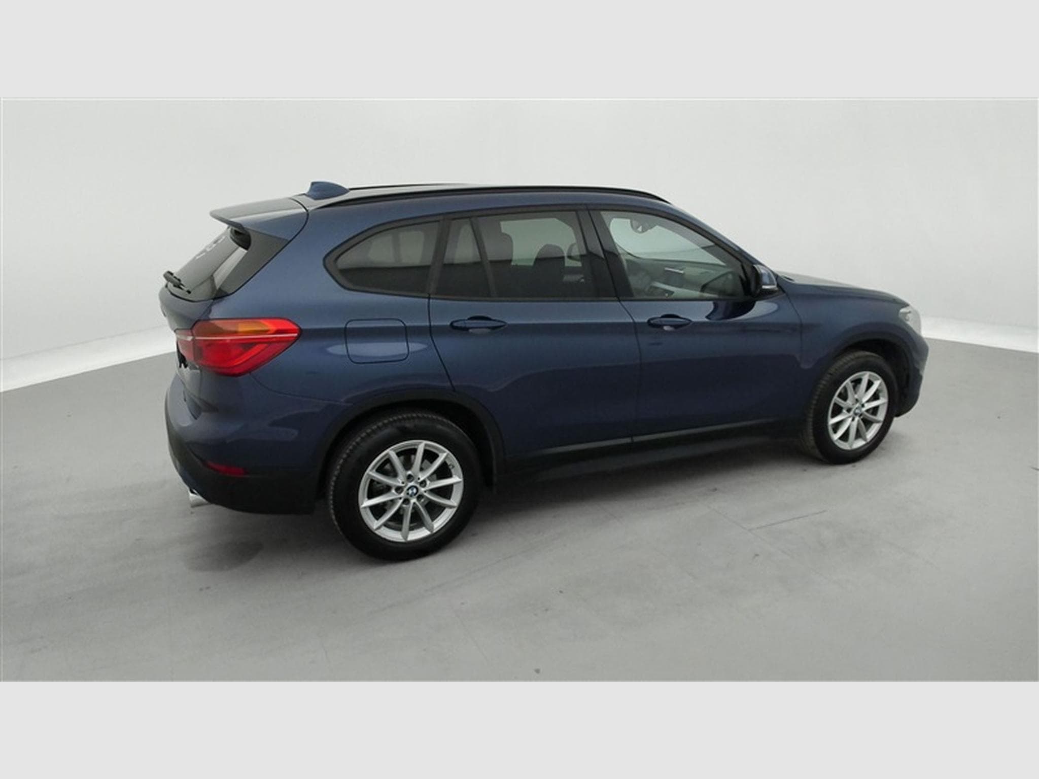BMW X1 2.0 dA sDrive18 Cuir / Navi / PDC+Caméra (2022) - Photo 25