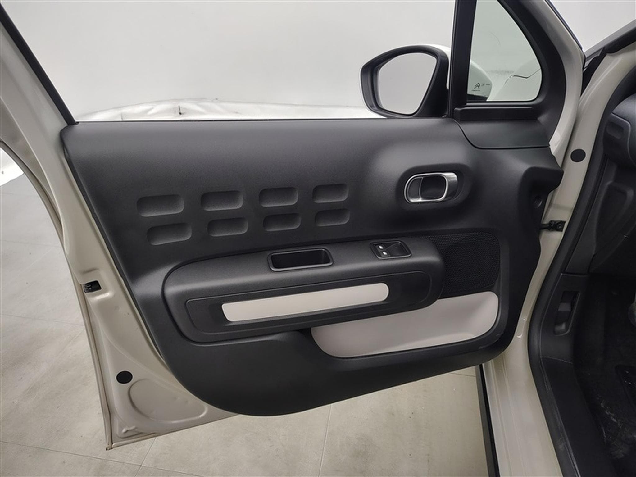 Citroen C3 1.2 Turbo **Clim/cruise/radar parking** (2024) - Photo 16