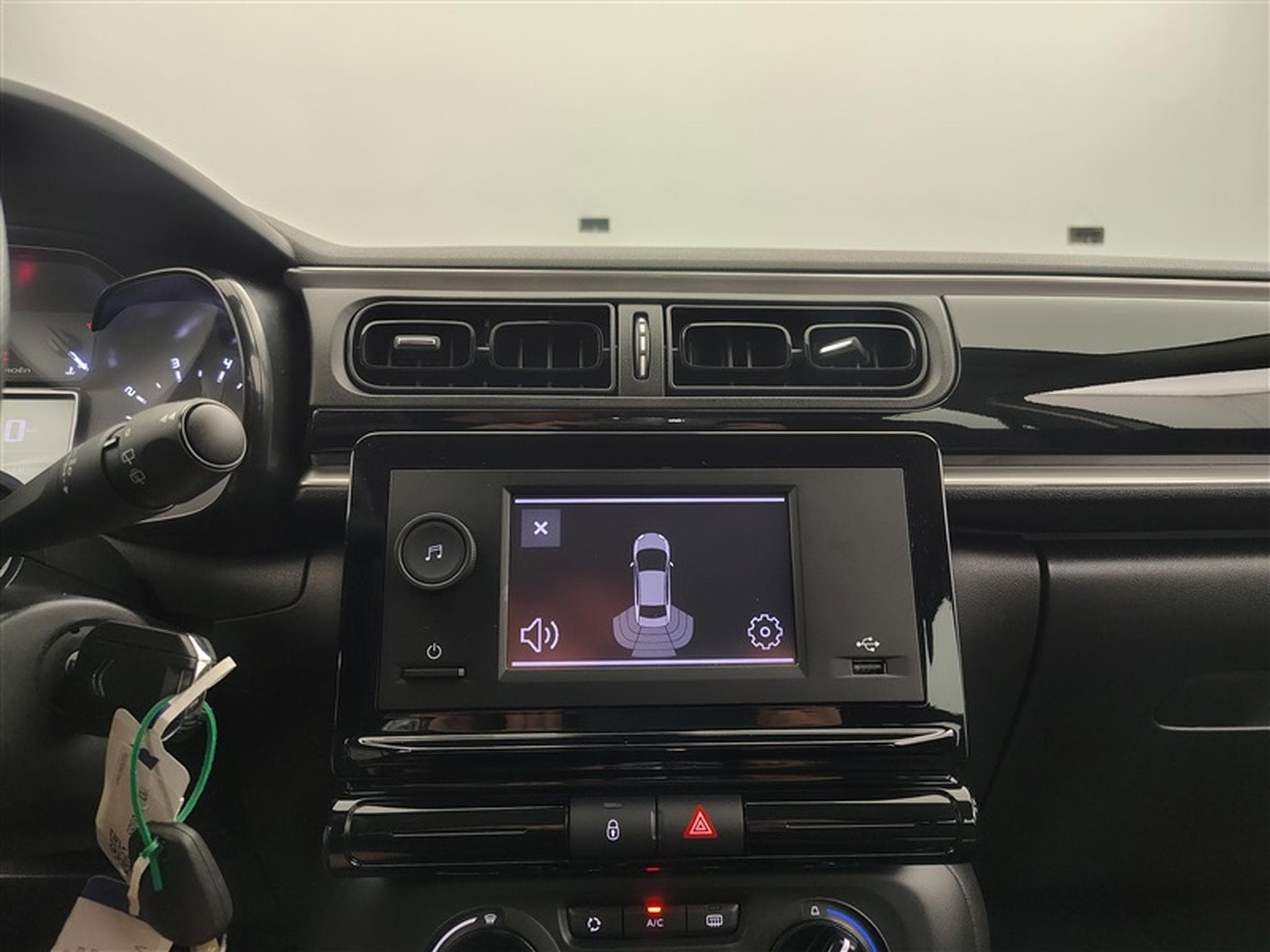 Citroen C3 1.2 Turbo **Clim/cruise/radar parking** (2024) - Photo 17