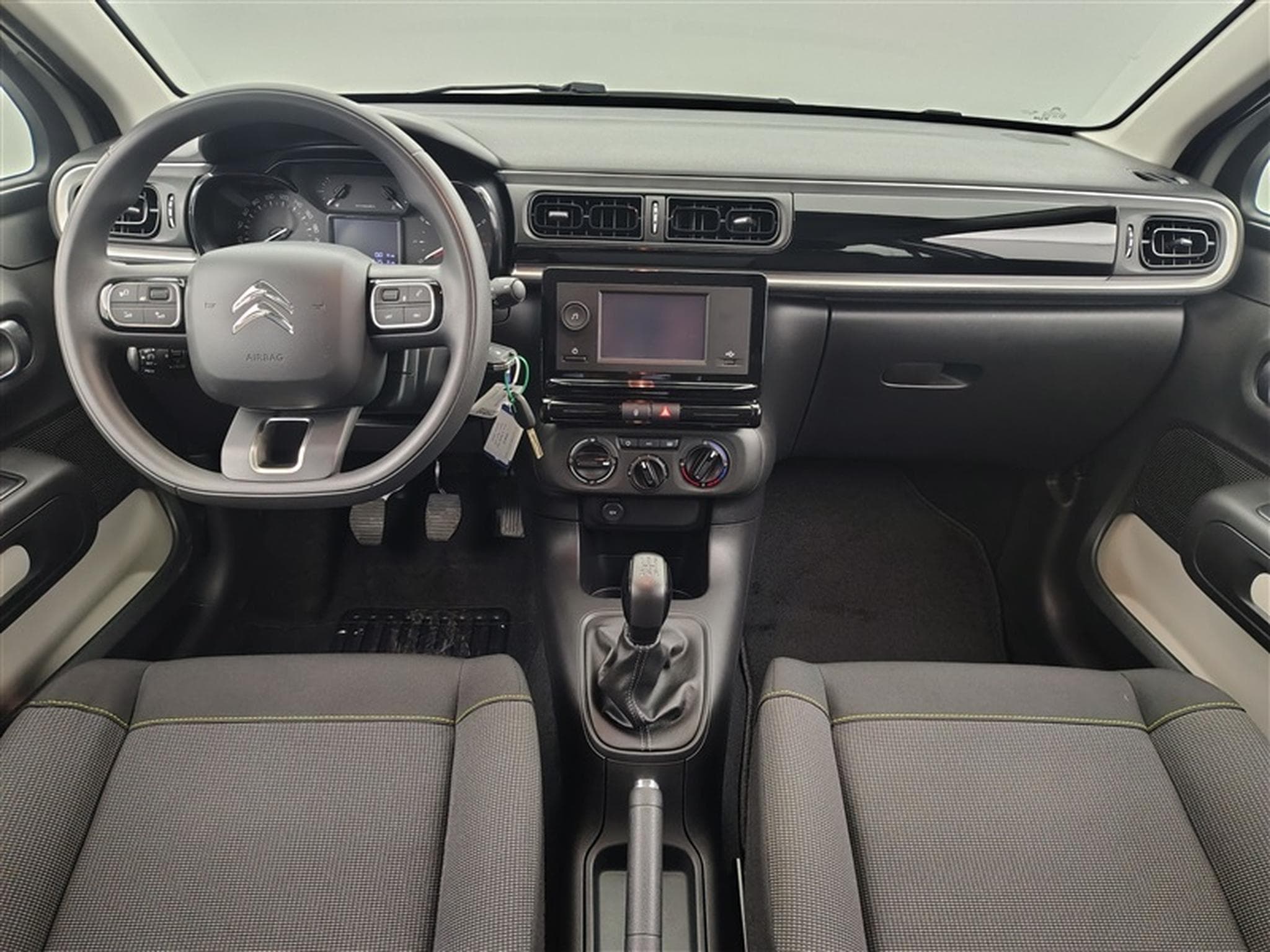 Citroen C3 1.2 Turbo **Clim/cruise/radar parking** (2024) - Photo 8