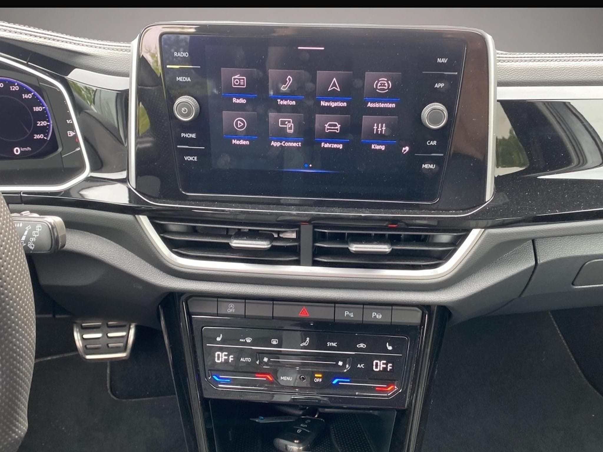 VW T-Roc (2025) - Photo 5