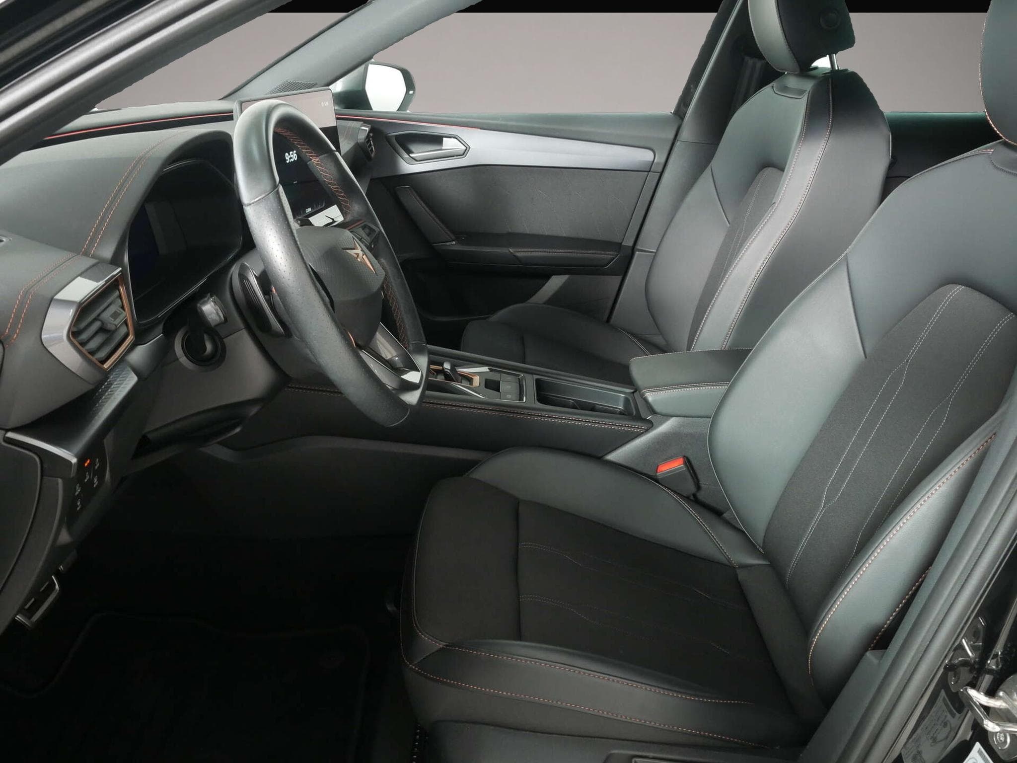 Cupra Leon (2025) - Photo 5