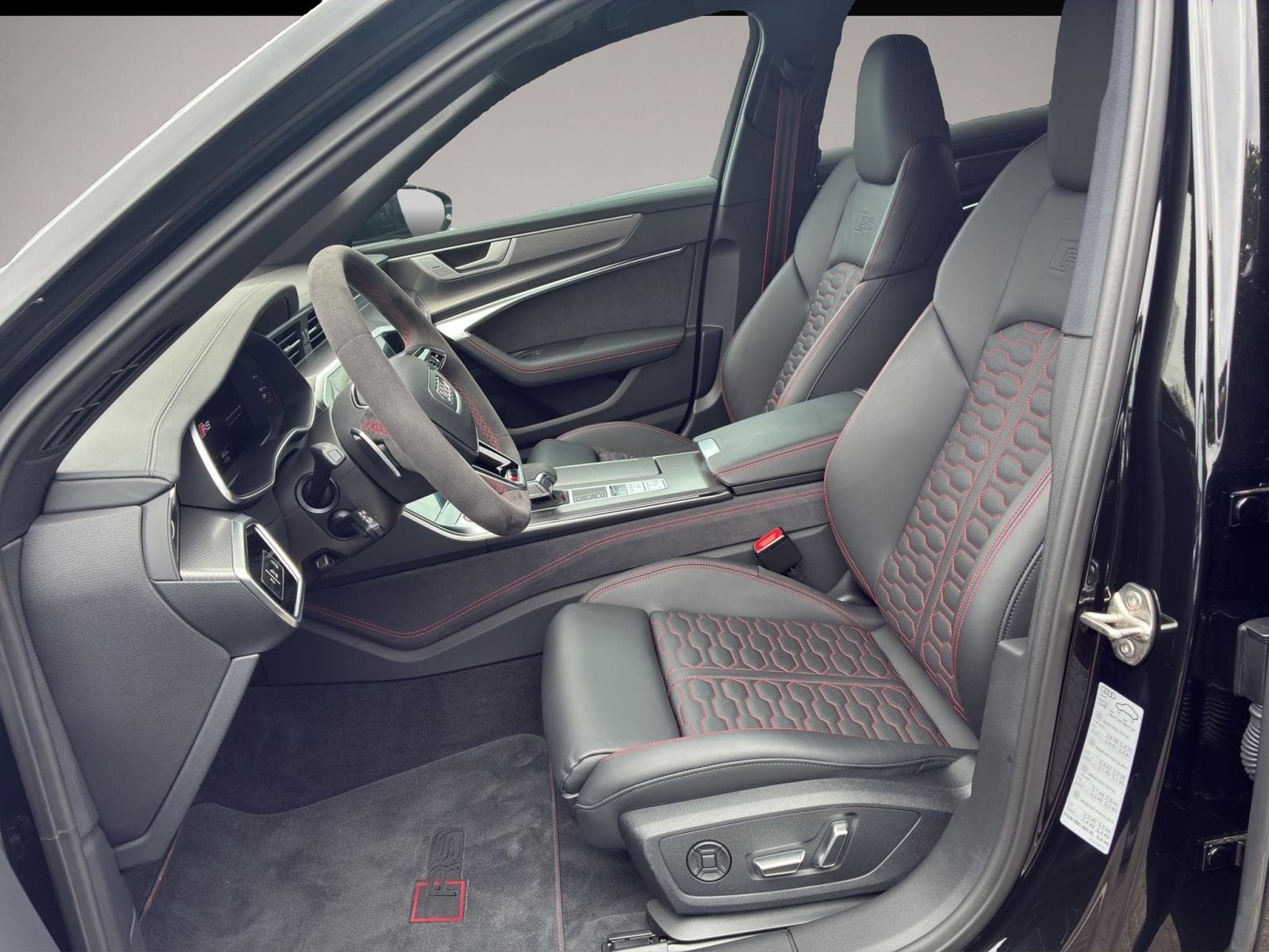 Audi RS6 (2025) - Photo 7