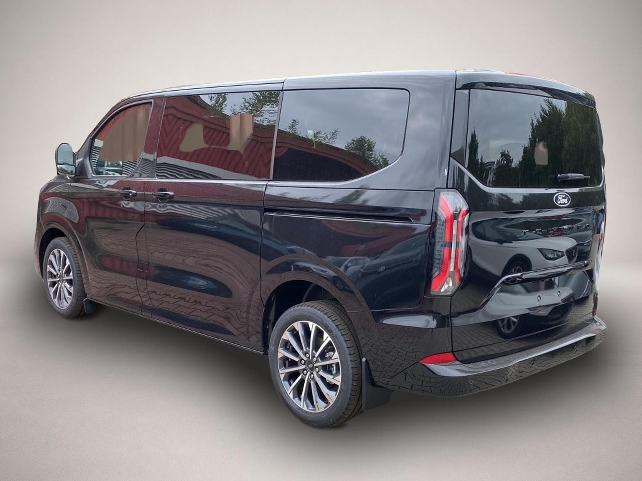 Ford Tourneo (2026) - Photo 3