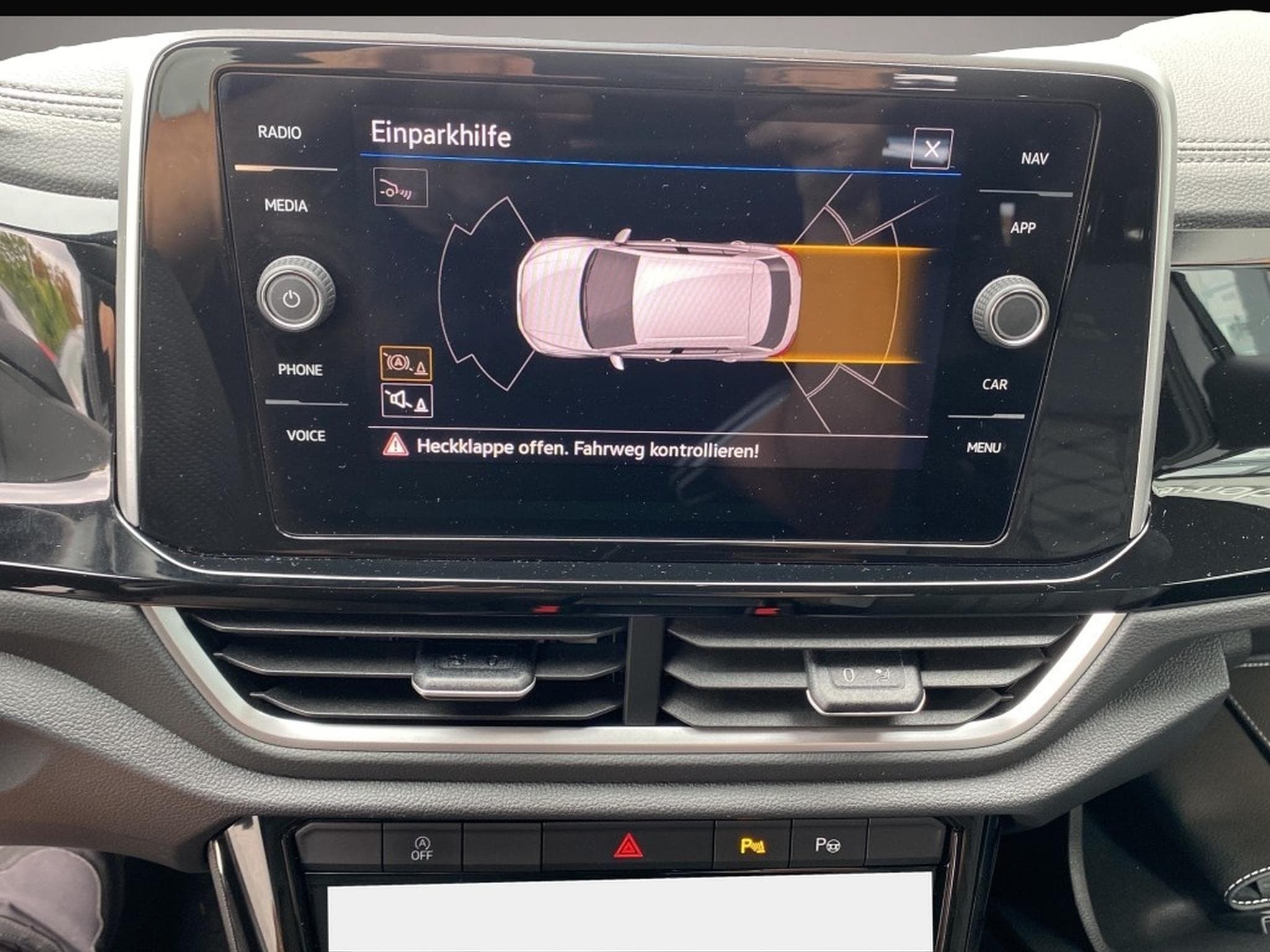 VW T-Roc (2025) - Photo 6