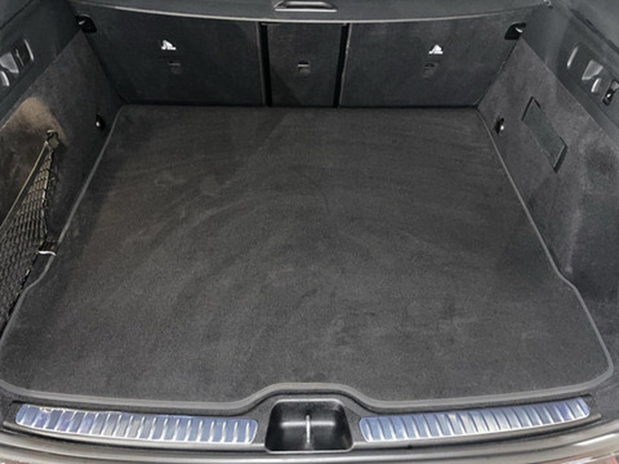 Mercedes GLC 300 2.0 d 4MATIC AMG Line (2025) - Photo 12