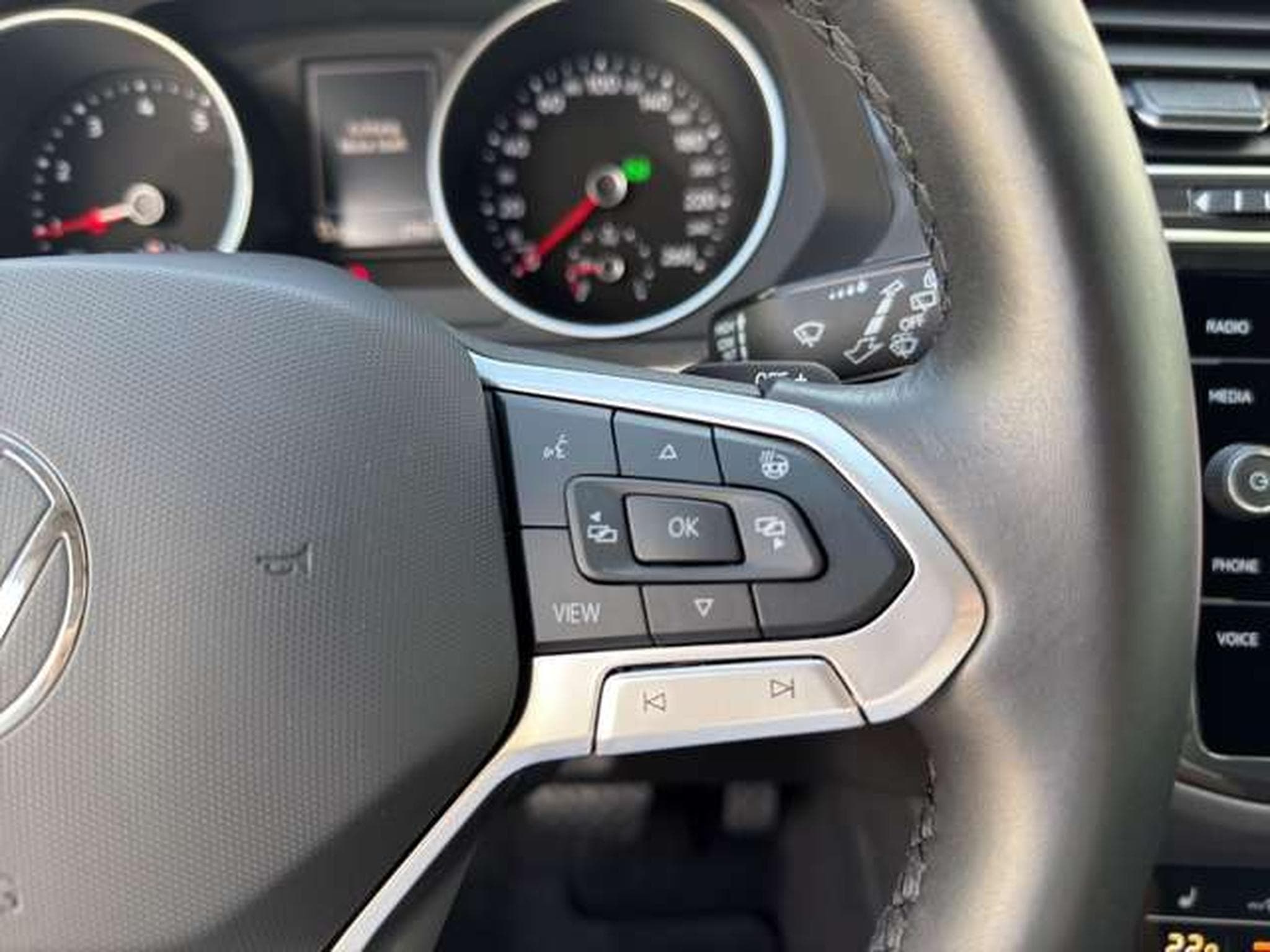 VW Tiguan Life 1.5 DSG/ACC/Kessy/Navi/AHK (2023) - Photo 12