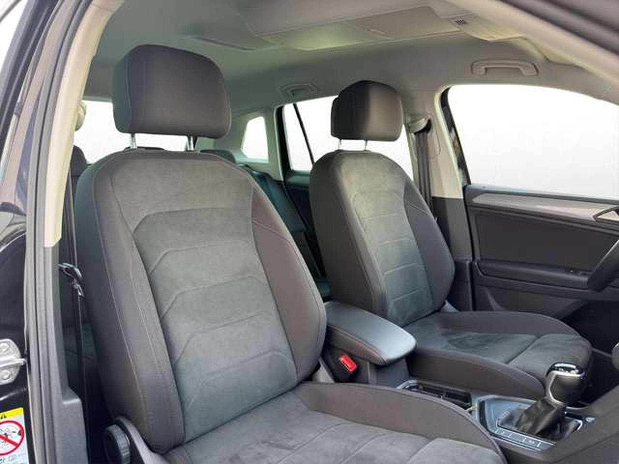 VW Tiguan Life 1.5 DSG/ACC/Kessy/Navi/AHK (2023) - Photo 17