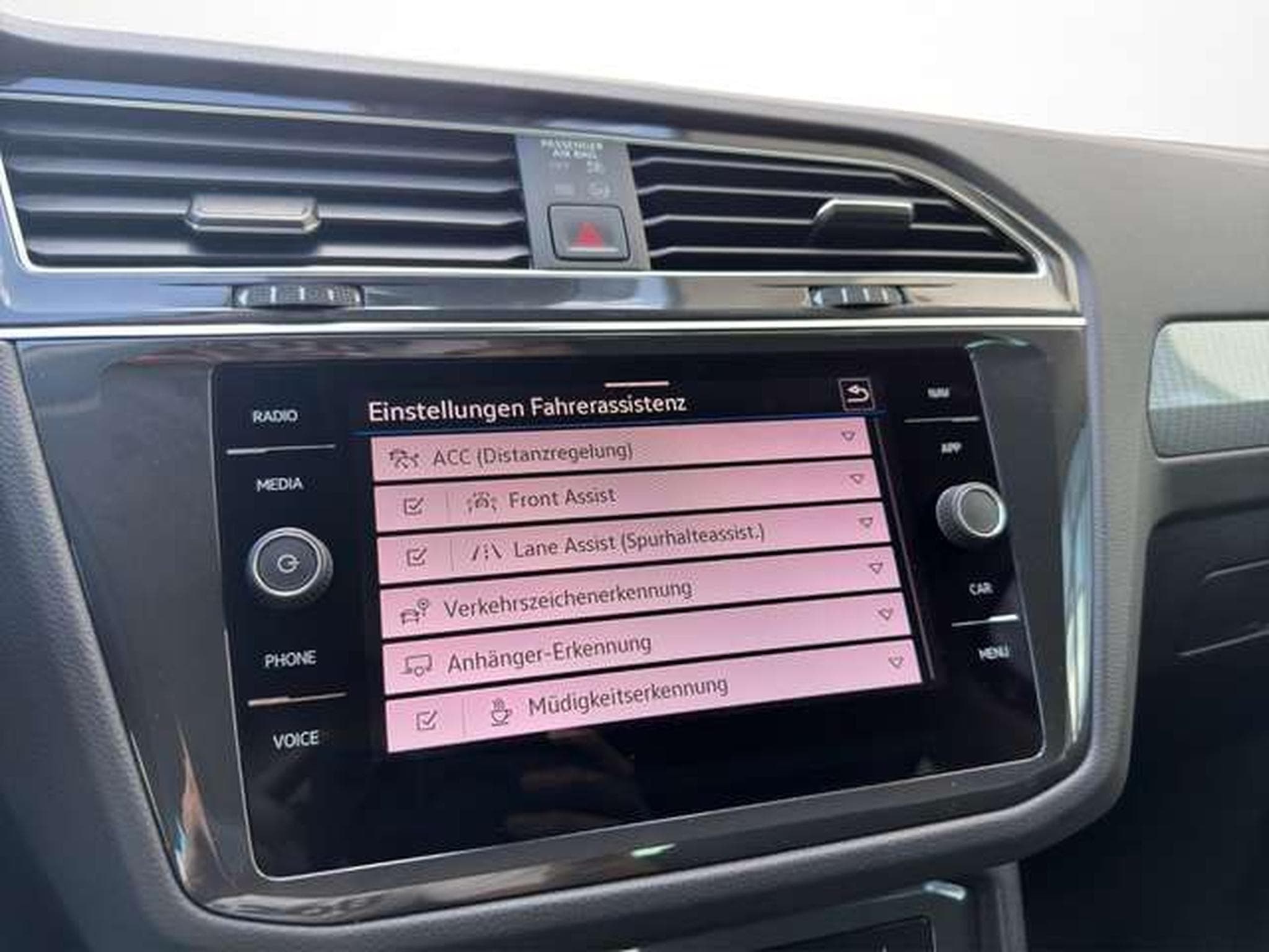 VW Tiguan Life 1.5 DSG/ACC/Kessy/Navi/AHK (2023) - Photo 21