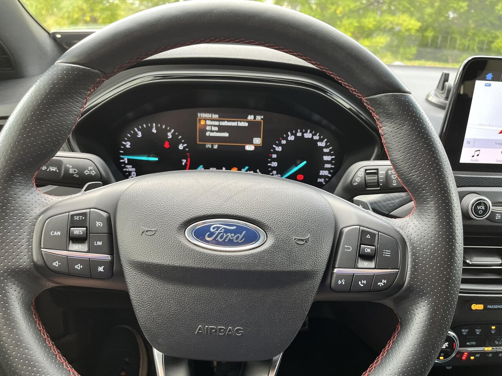 Ford Focus 1.0 Essence 125 ch ST-Line Boite auto - (2019) - Photo 14