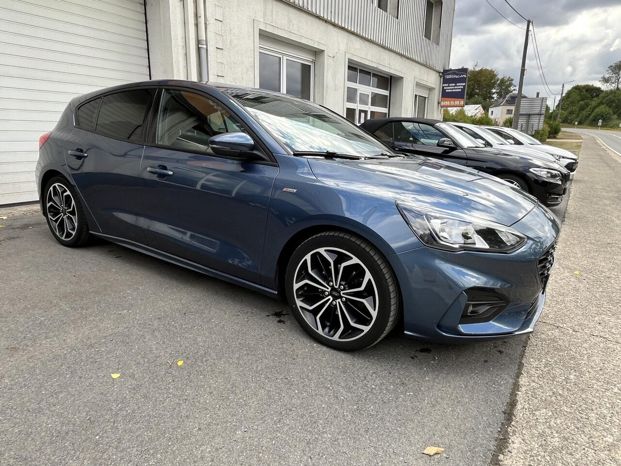 Ford Focus 1.0 Essence 125 ch ST-Line Boite auto - (2019) - Photo 8
