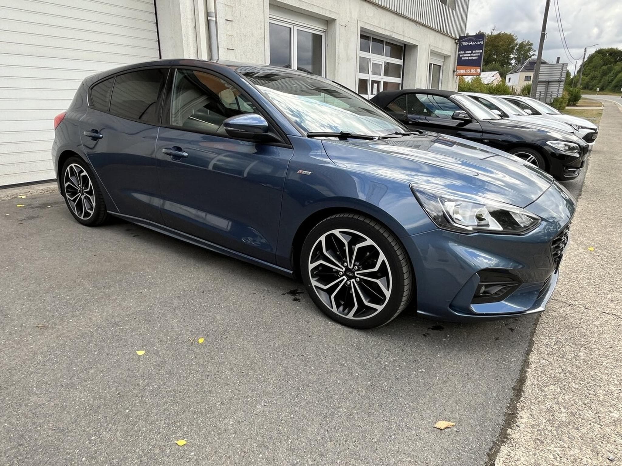 Ford Focus 1.0 Essence 125 ch ST-Line Boite auto - (2019) - Photo 9