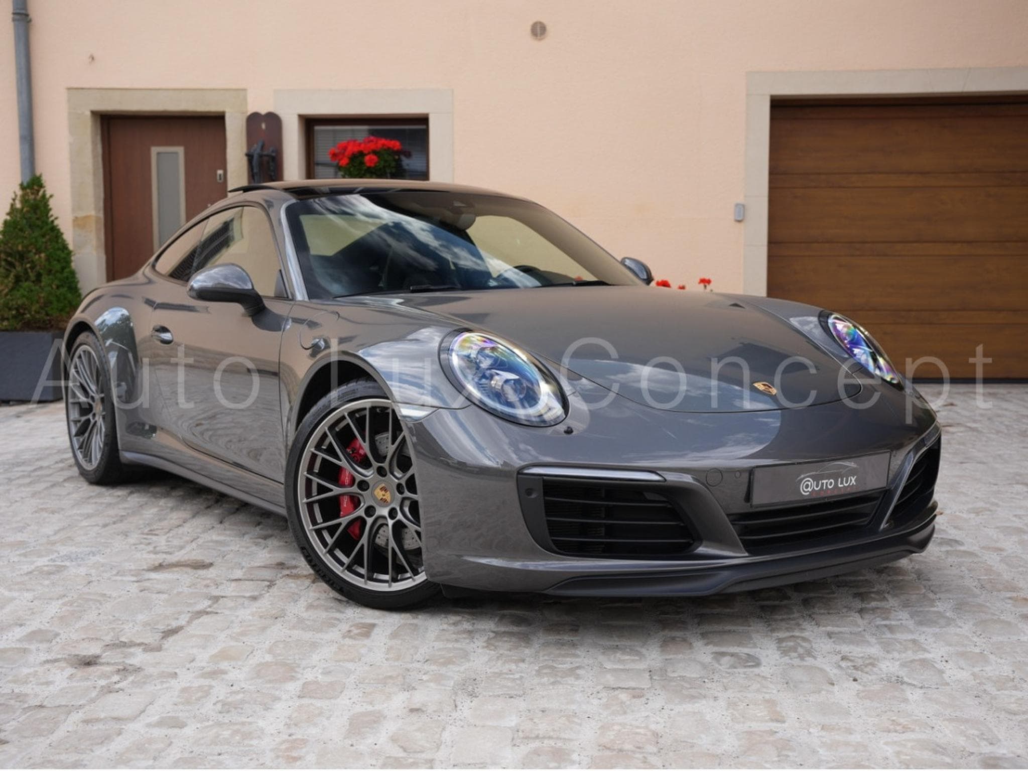 Porsche 911 911 Carrera 4S (2016) - Photo 2