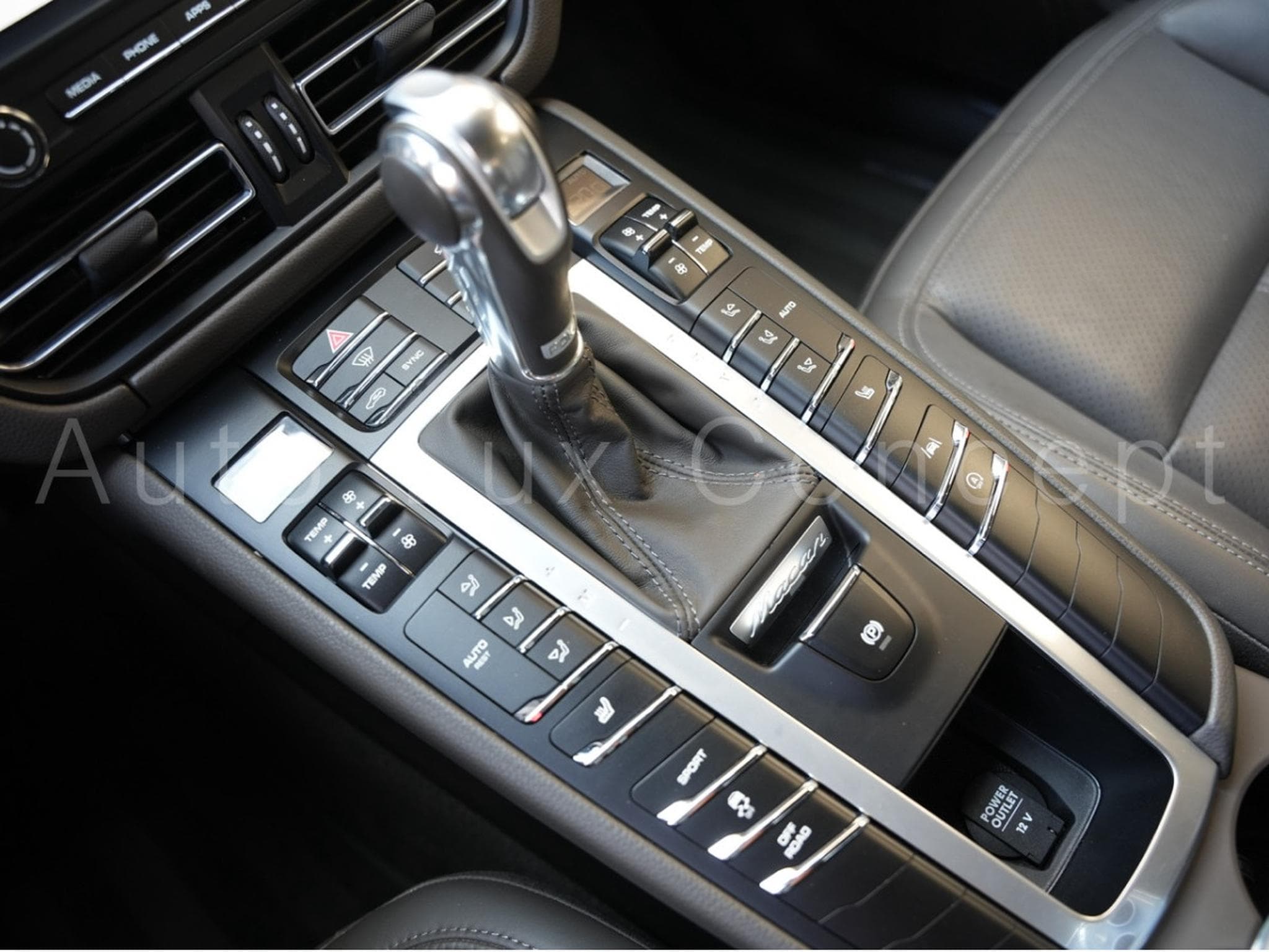 Porsche Macan S (2020) - Photo 19