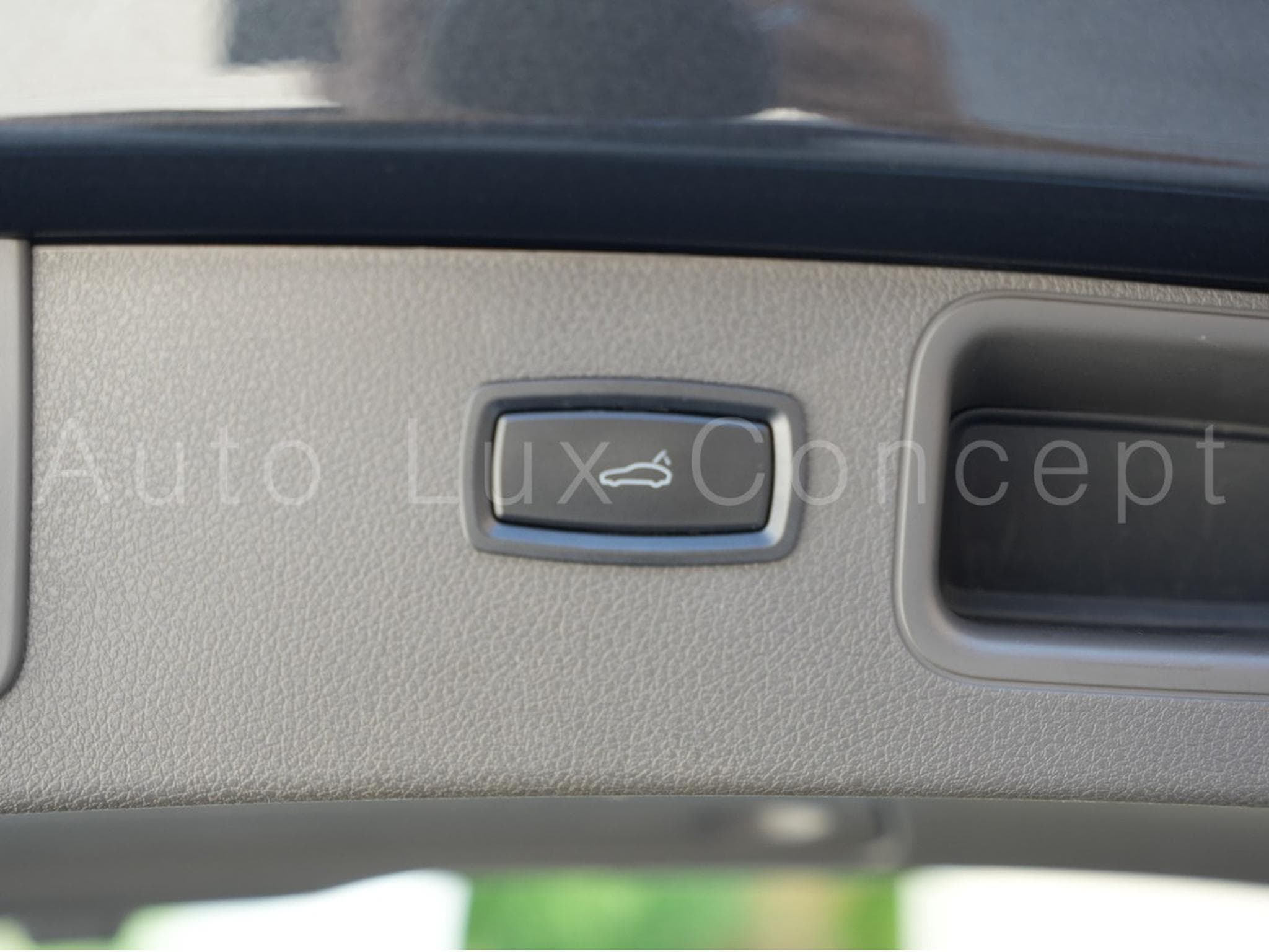 Porsche Macan S (2020) - Photo 24