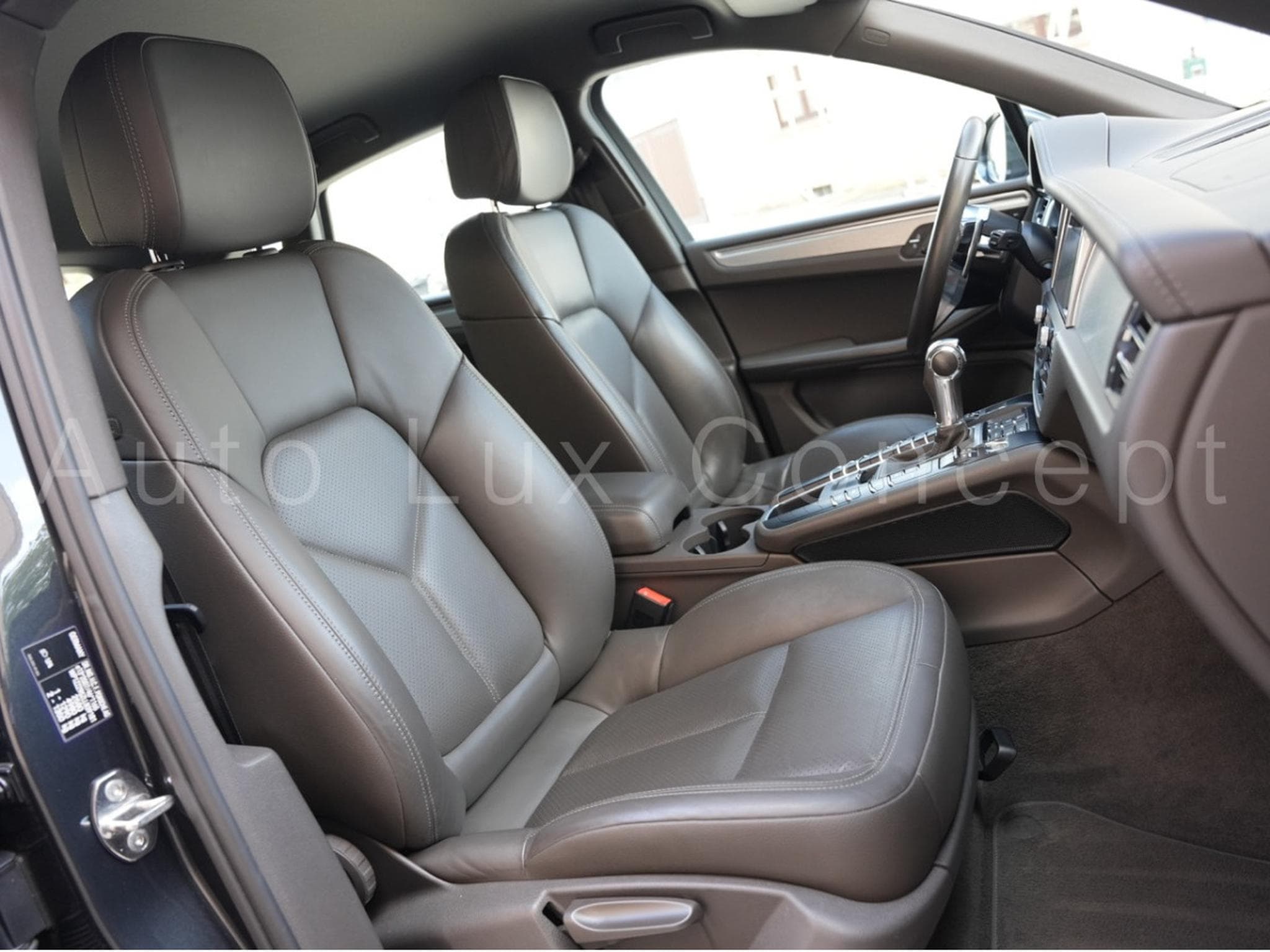 Porsche Macan S (2020) - Photo 26