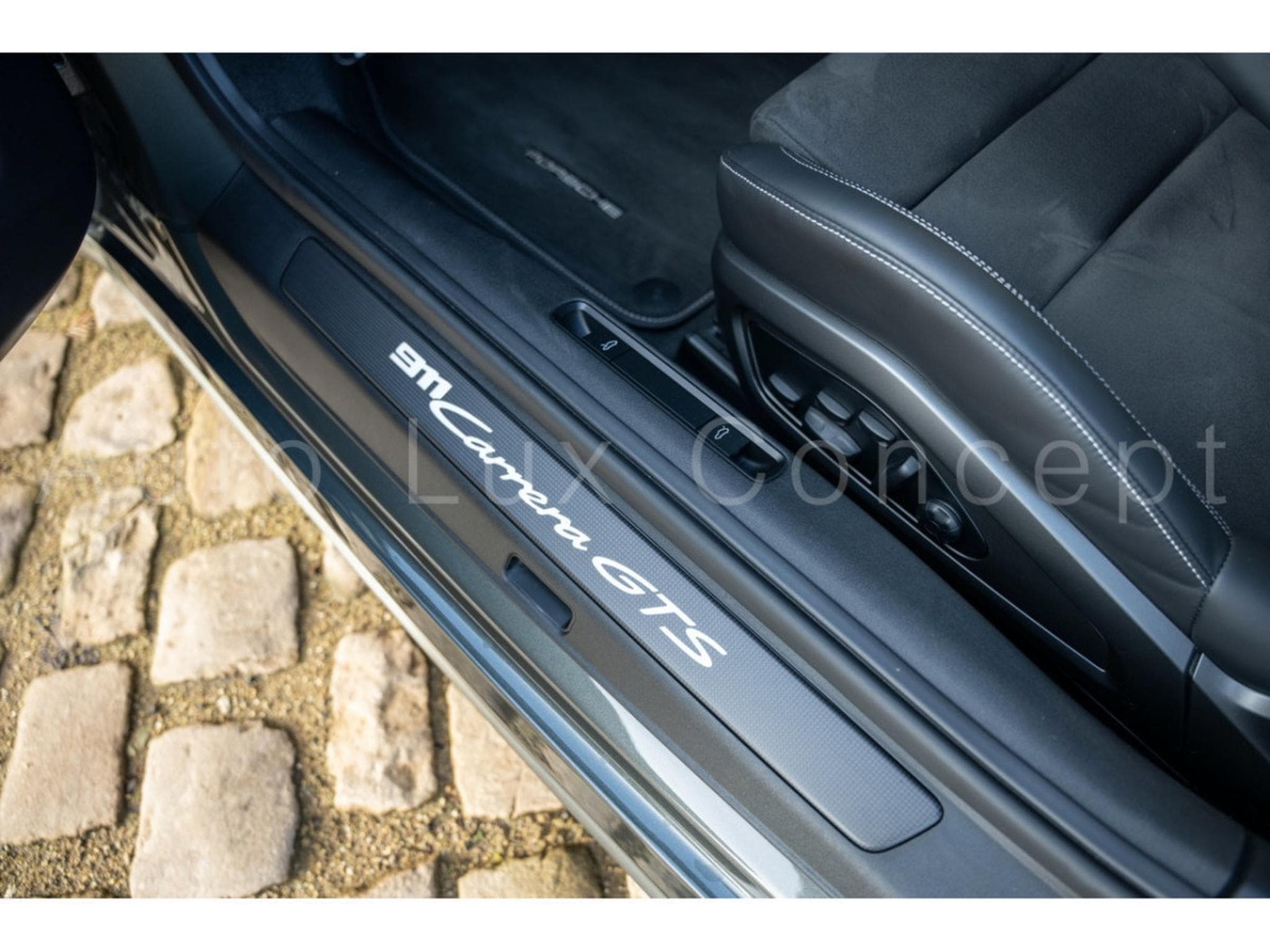Porsche 911 911 Carrera GTS (2022) - Photo 17