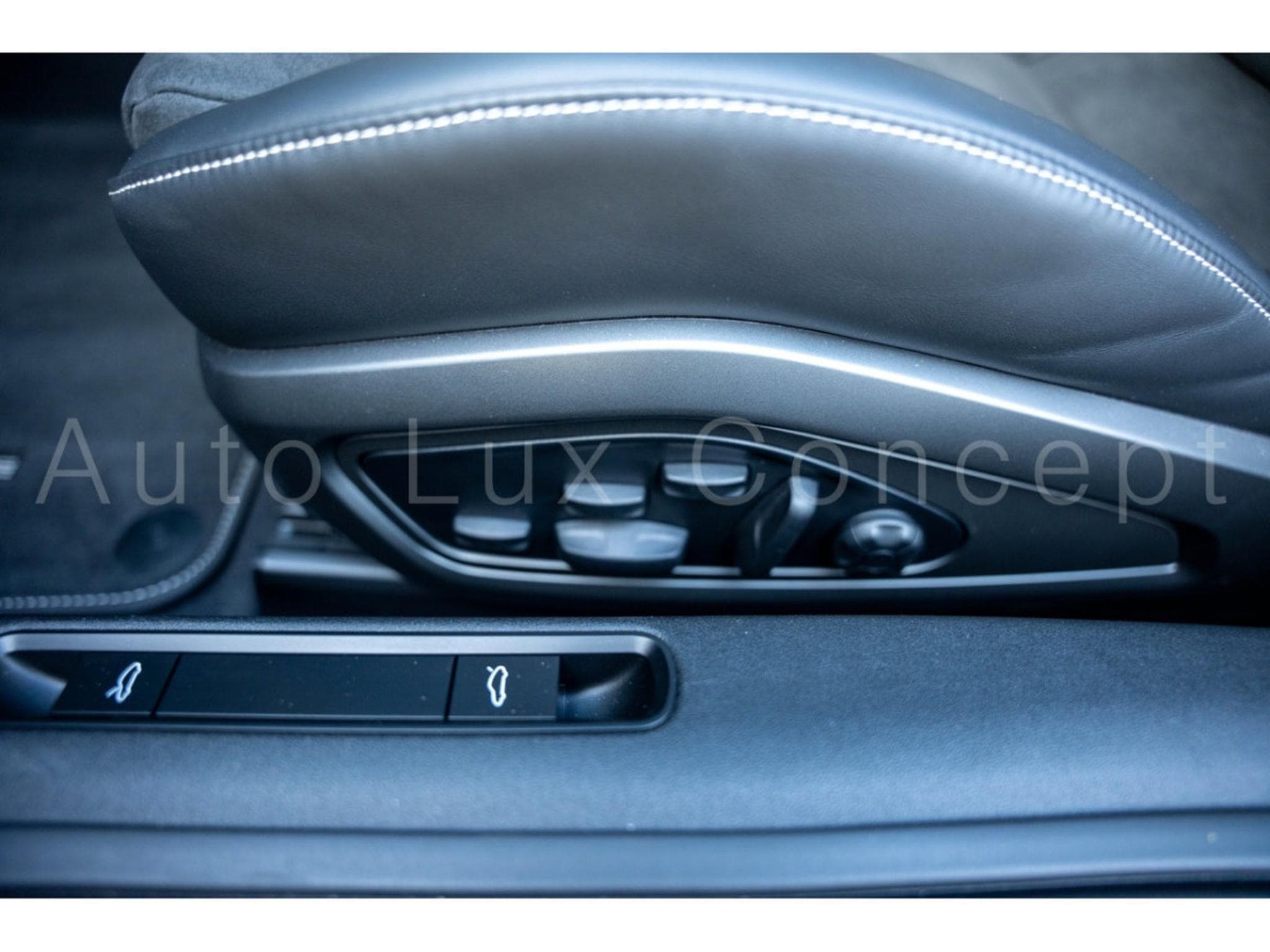 Porsche 911 911 Carrera GTS (2022) - Photo 26