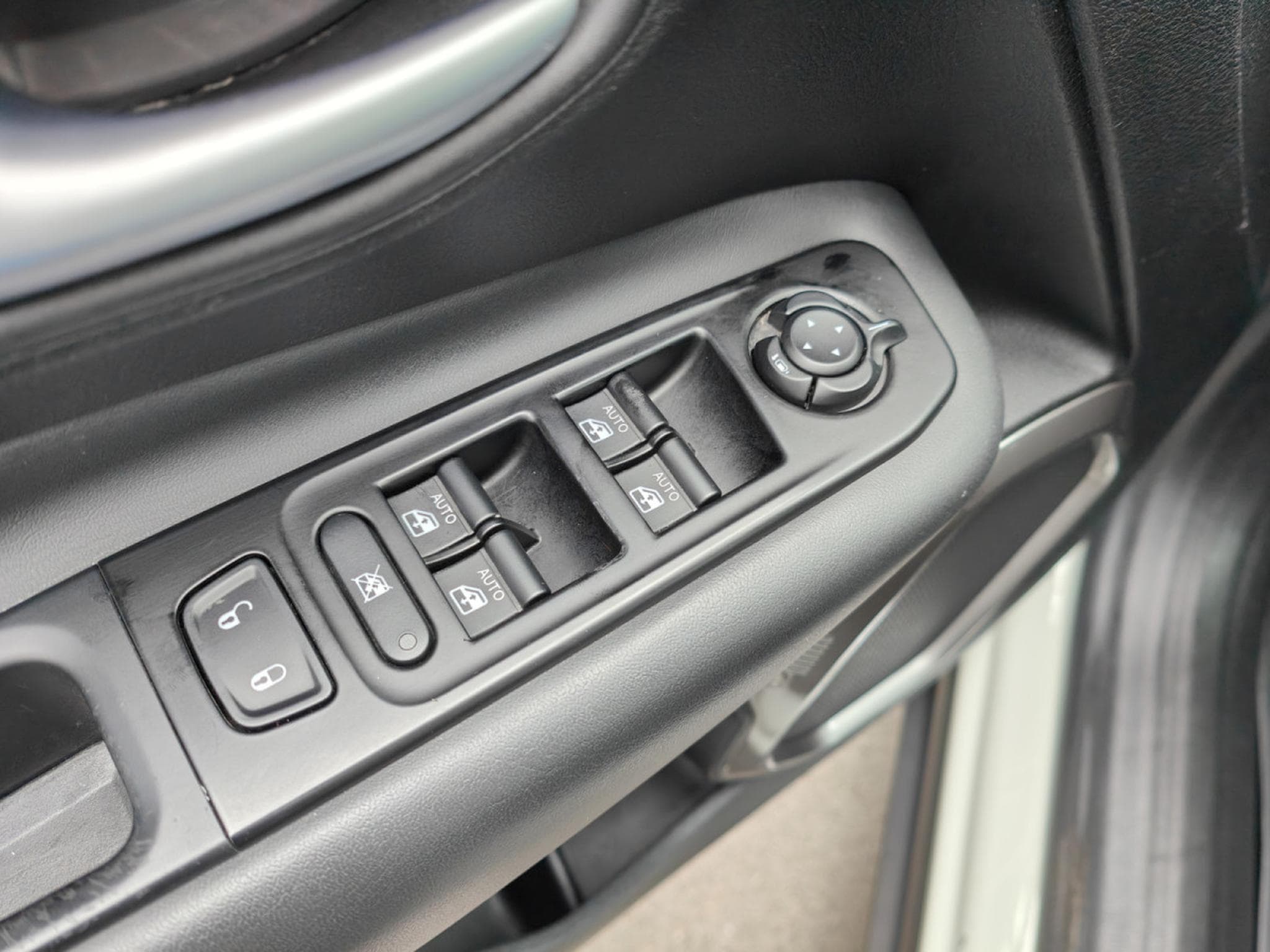 Jeep Renegade 1.0 T3 LIMITED CARPLAY GPS CAMERA INTERIEUR CUIR (2021) - Foto 12