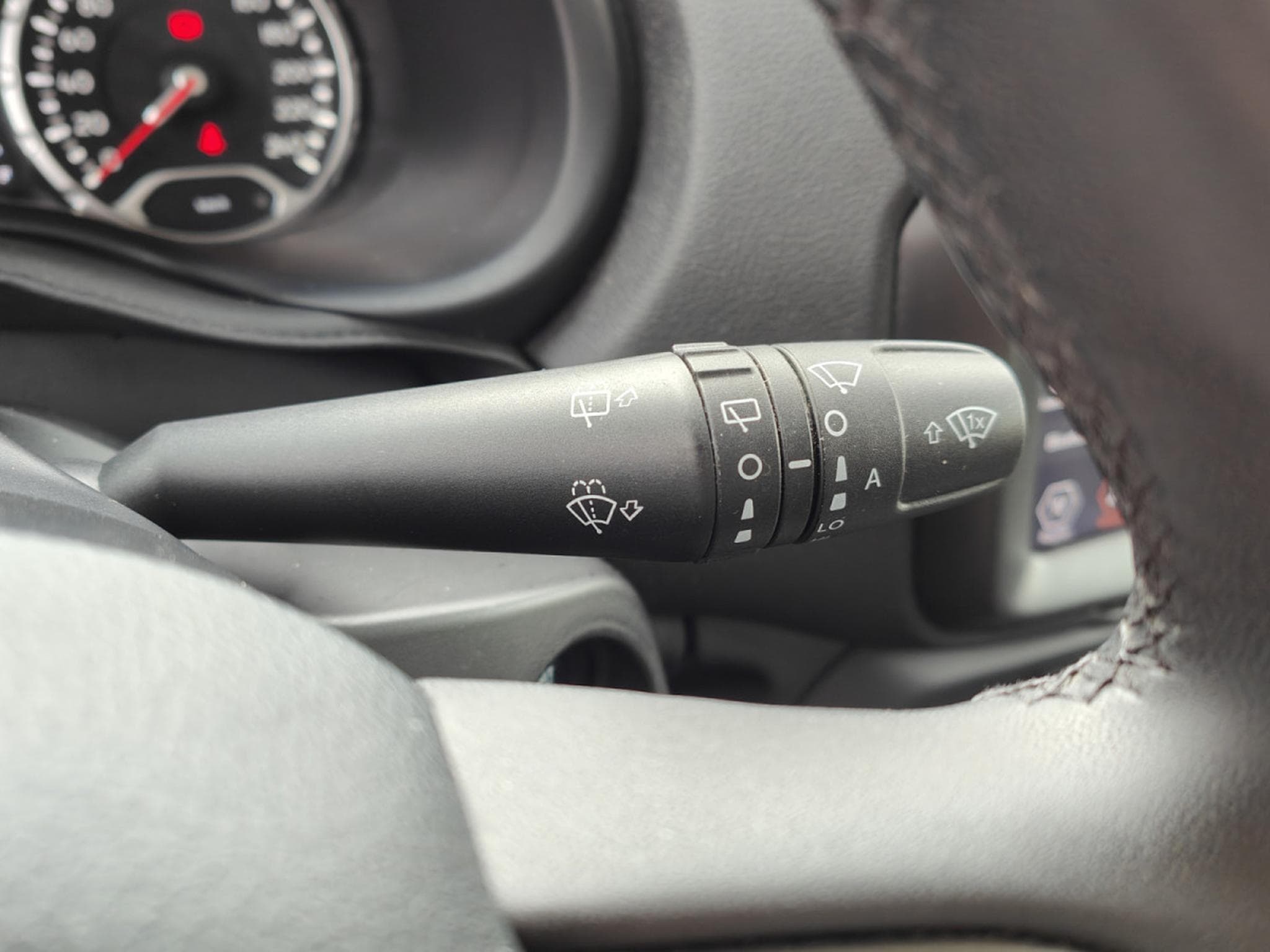Jeep Renegade 1.0 T3 LIMITED CARPLAY GPS CAMERA INTERIEUR CUIR (2021) - Foto 22