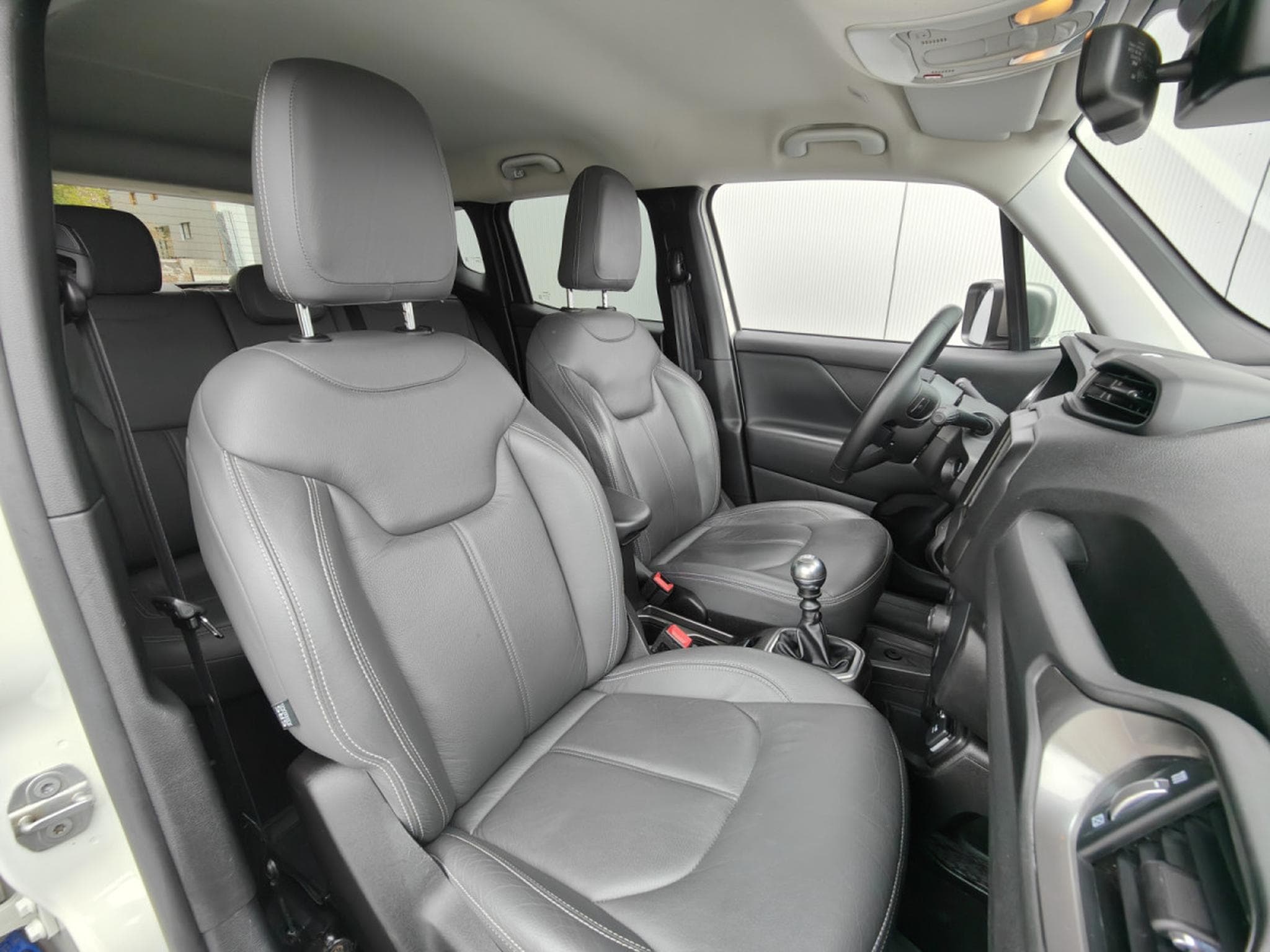 Jeep Renegade 1.0 T3 LIMITED CARPLAY GPS CAMERA INTERIEUR CUIR (2021) - Foto 7