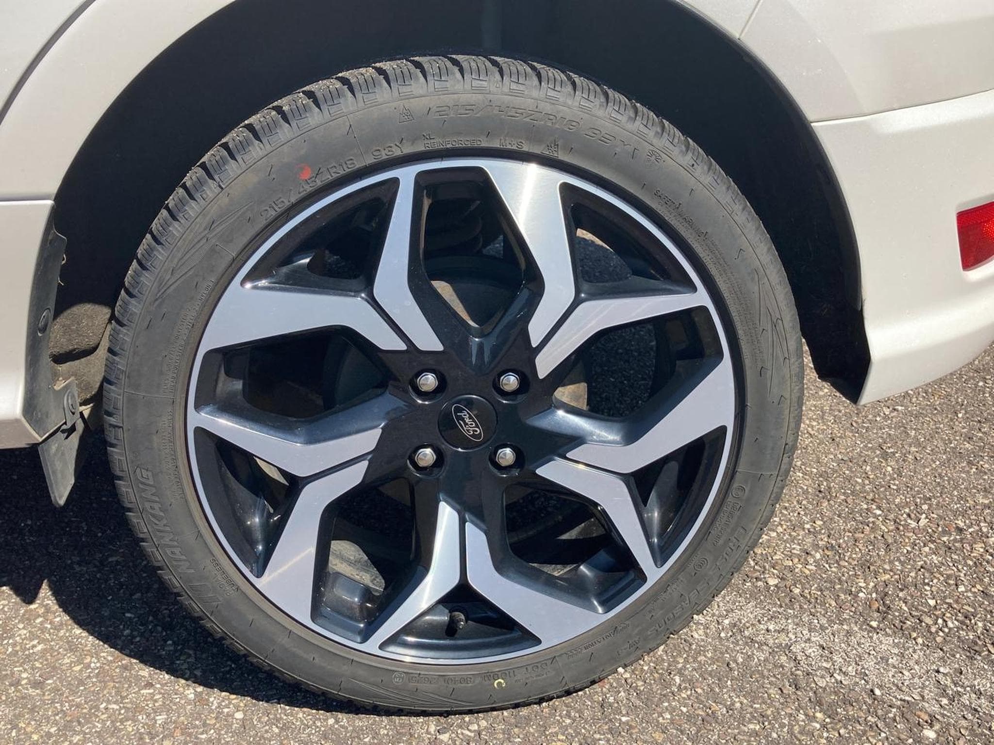 Ford ECOSPORT 1.0 ECOBOOST 125 ST-LINE (2019) - Photo 9