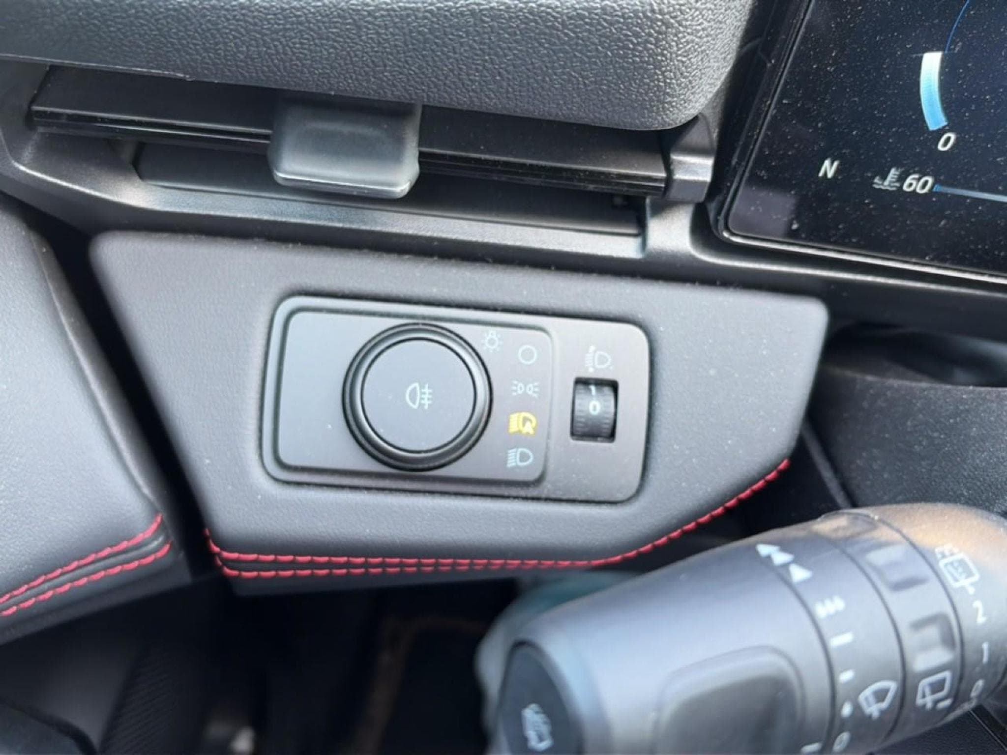 Ford PUMA 1.0 ECOBOOST HYBRID 125 ST-LINE POWERSHIFT (2025) - Photo 12