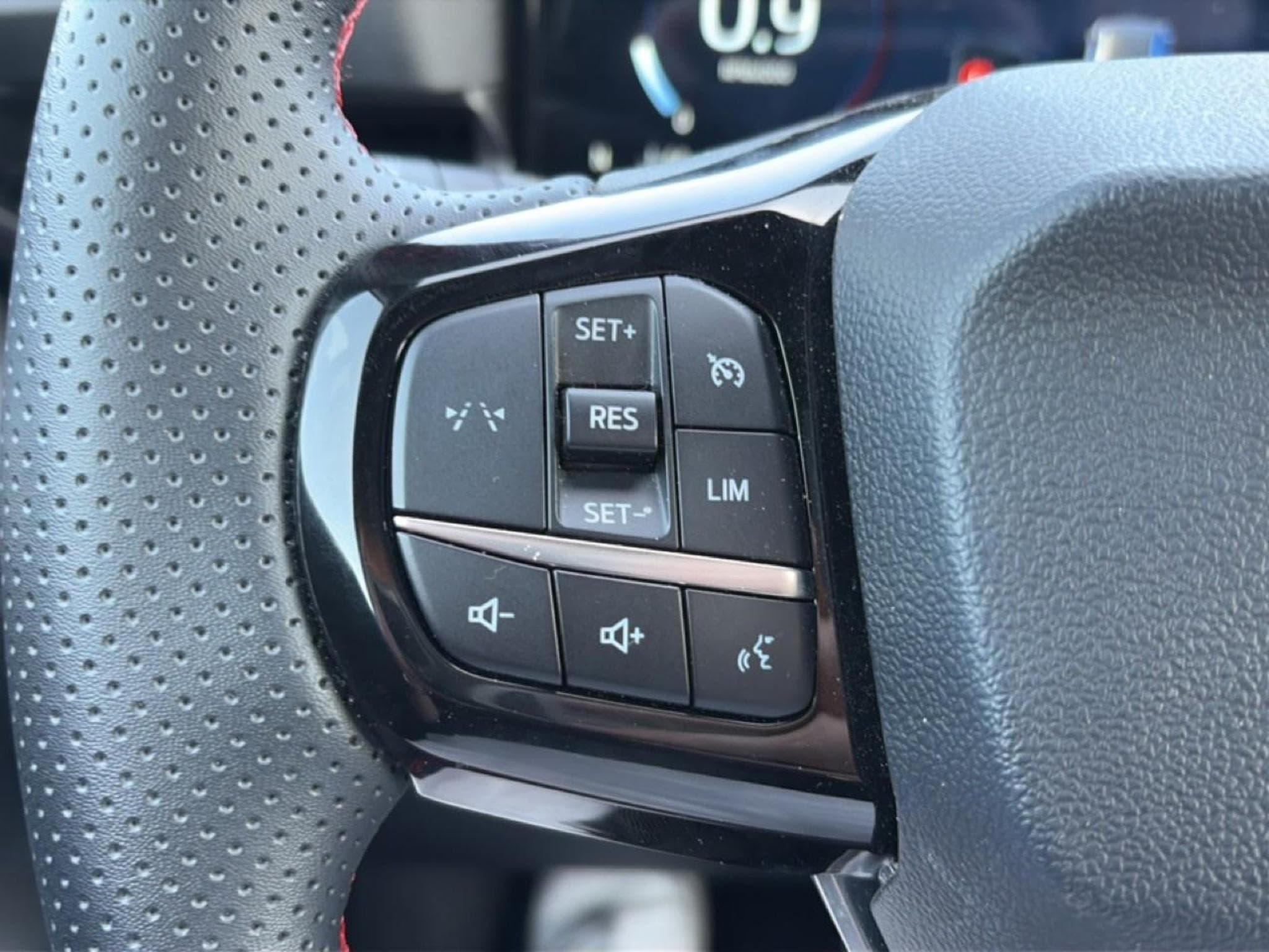 Ford PUMA 1.0 ECOBOOST HYBRID 125 ST-LINE POWERSHIFT (2025) - Photo 15