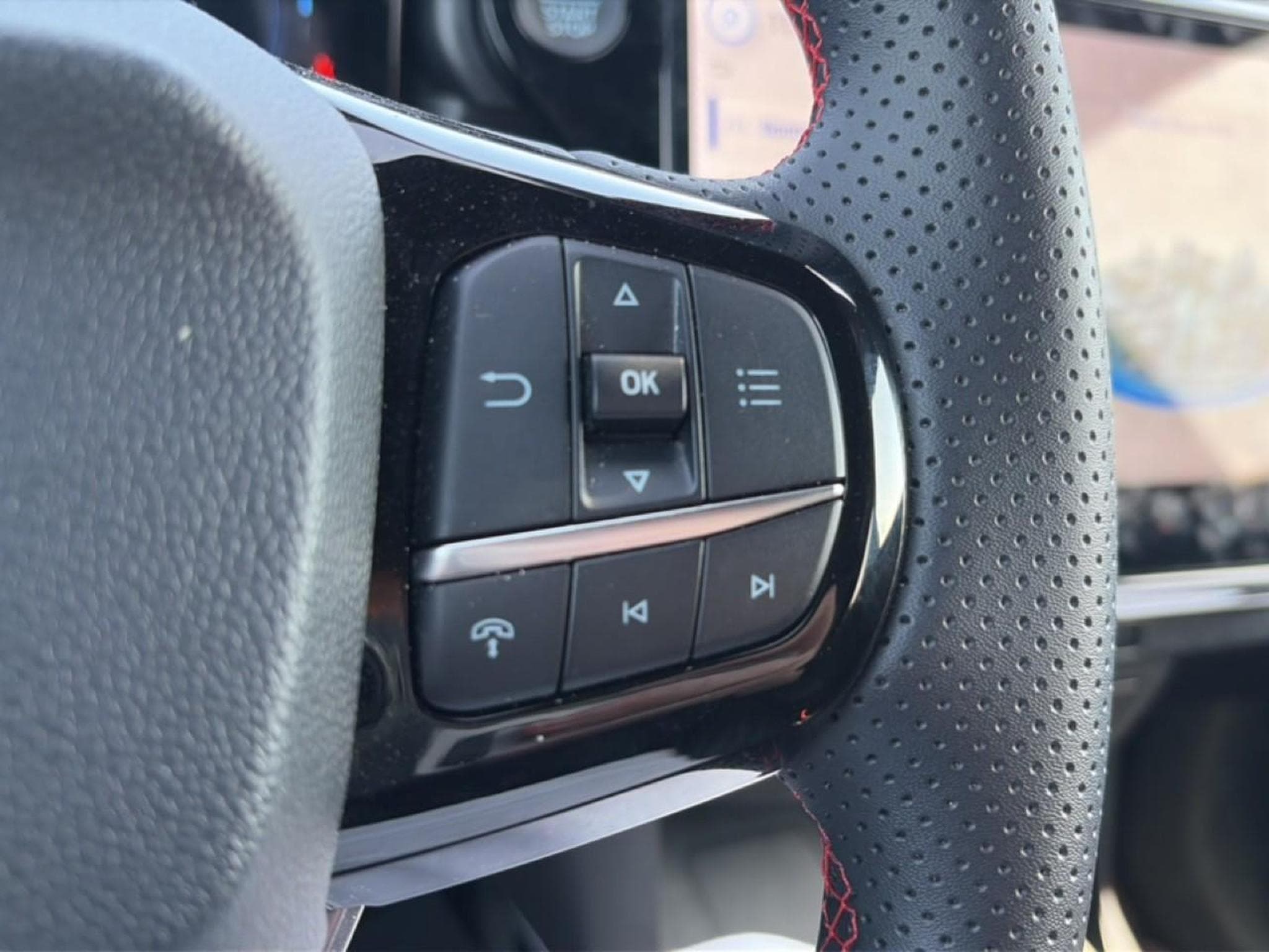 Ford PUMA 1.0 ECOBOOST HYBRID 125 ST-LINE POWERSHIFT (2025) - Photo 16