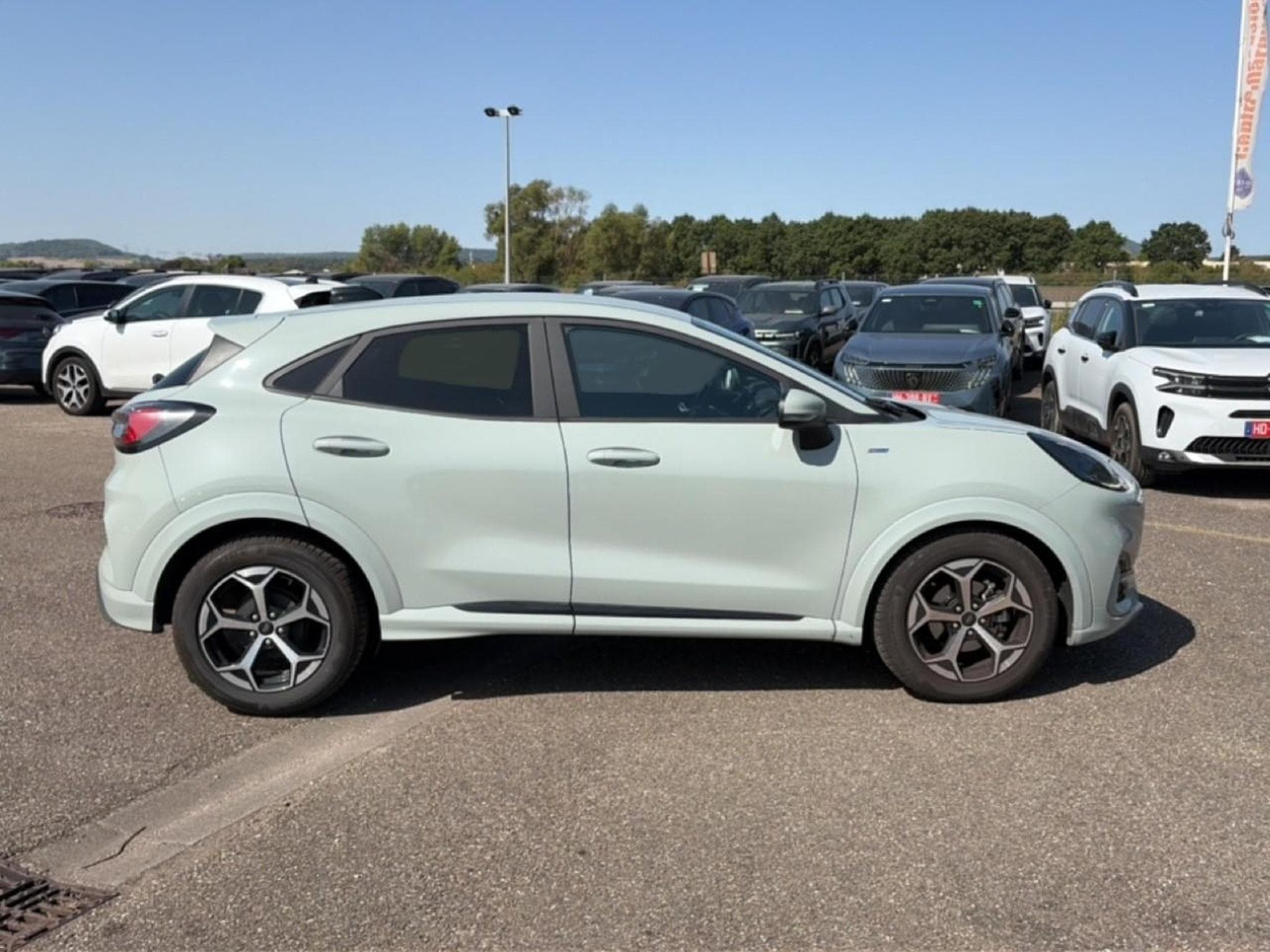 Ford PUMA 1.0 ECOBOOST HYBRID 125 ST-LINE POWERSHIFT (2025) - Photo 4