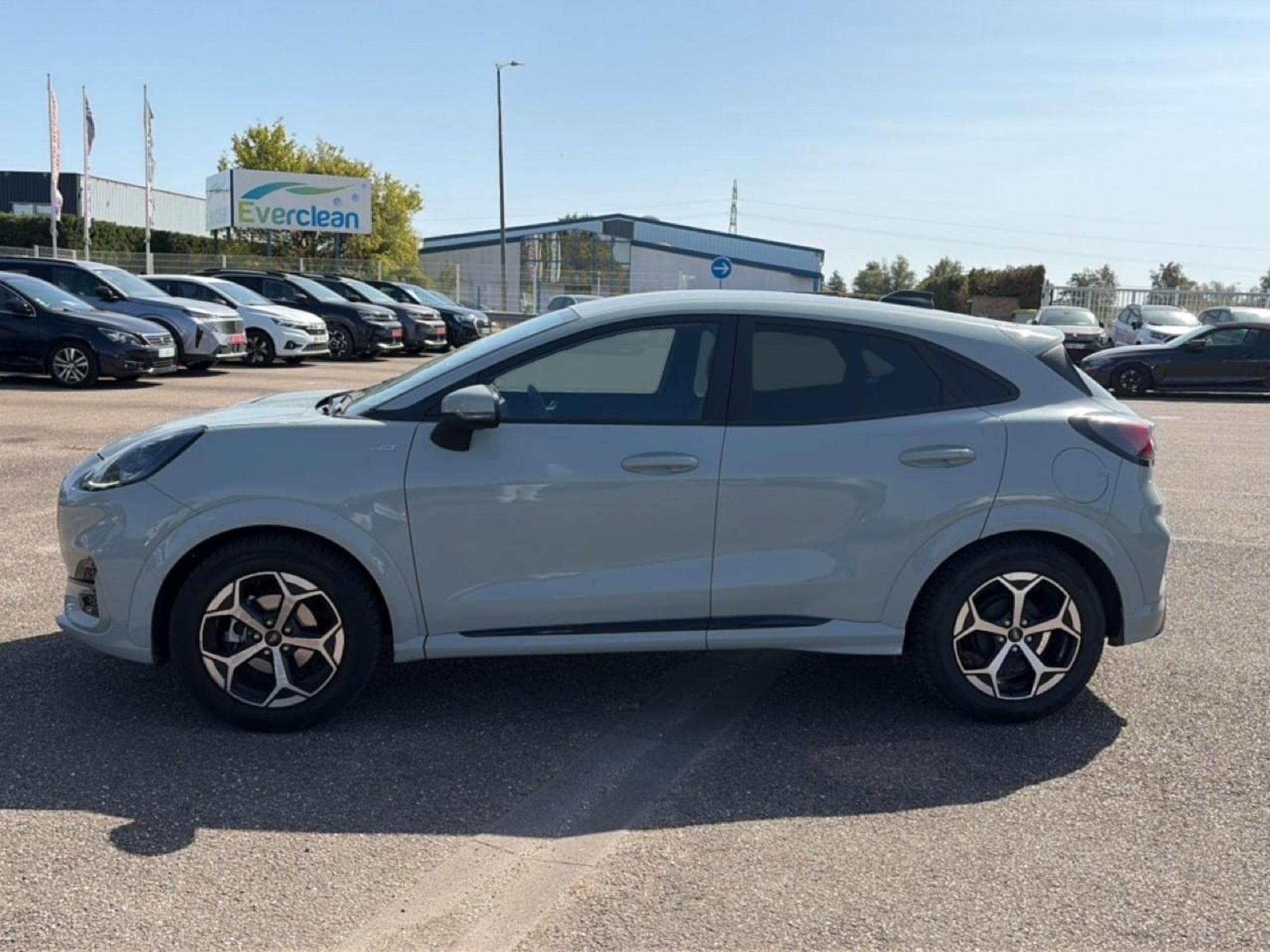 Ford PUMA 1.0 ECOBOOST HYBRID 125 ST-LINE POWERSHIFT (2025) - Photo 8