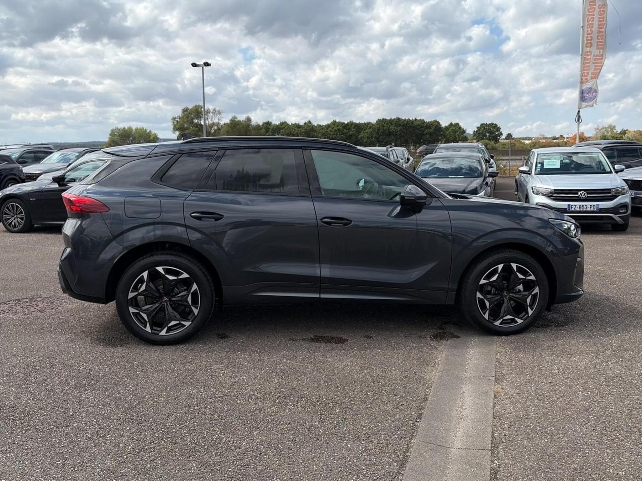 Cupra TERRAMAR 1.5 ETSI HYBRID 150 V DSG7 (2026) - Foto 4