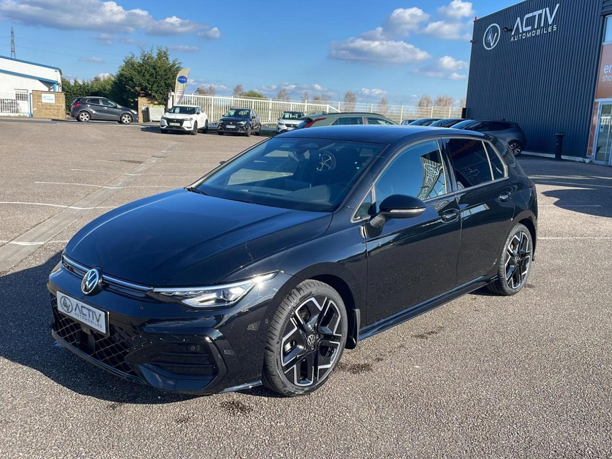 VW GOLF VIII 1.5 ETSI EVO2 150 R-LINE DSG7 (2026) - Photo 1