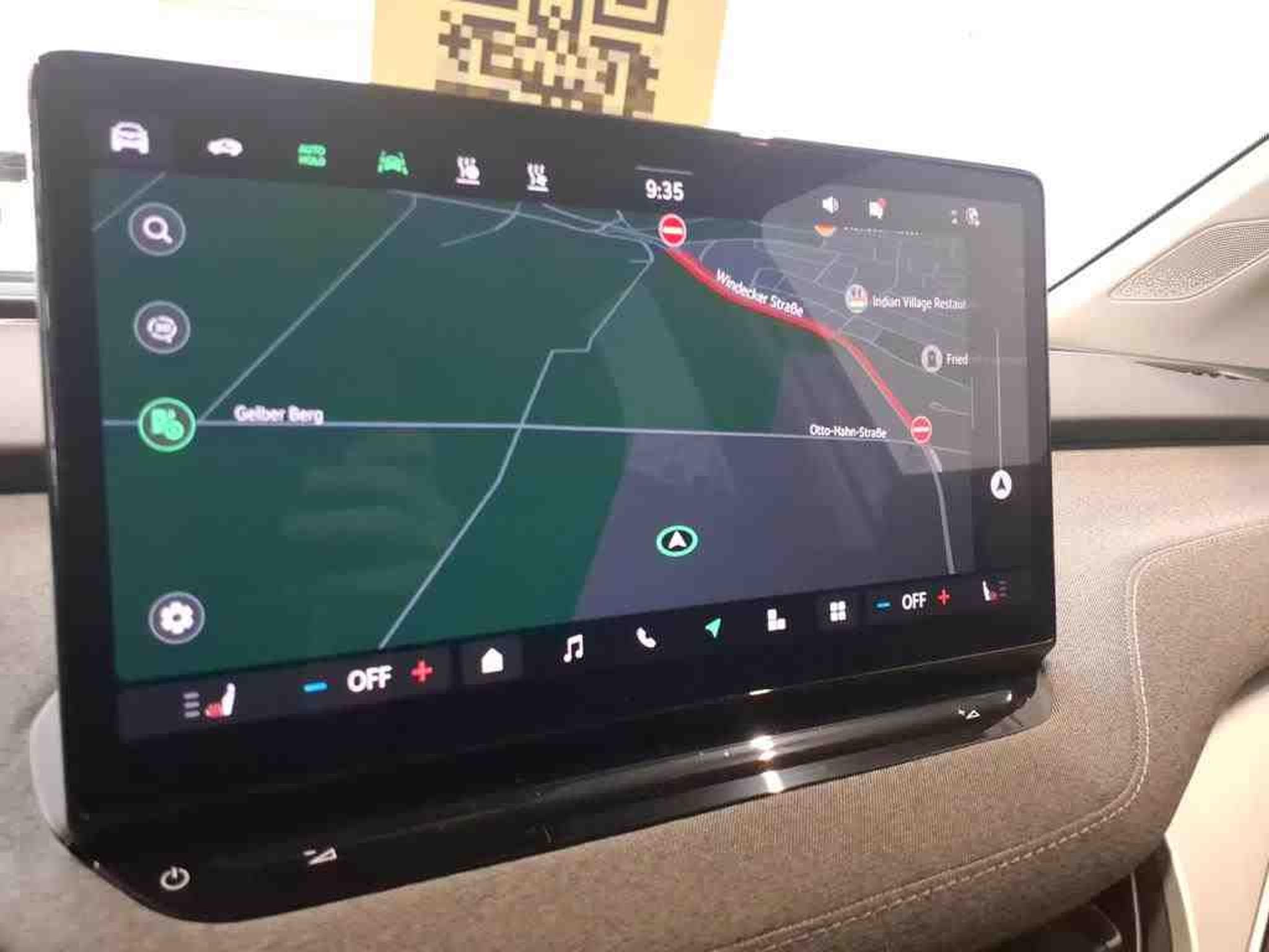 Skoda Enyaq iV 85X AWD (2025) - Foto 10