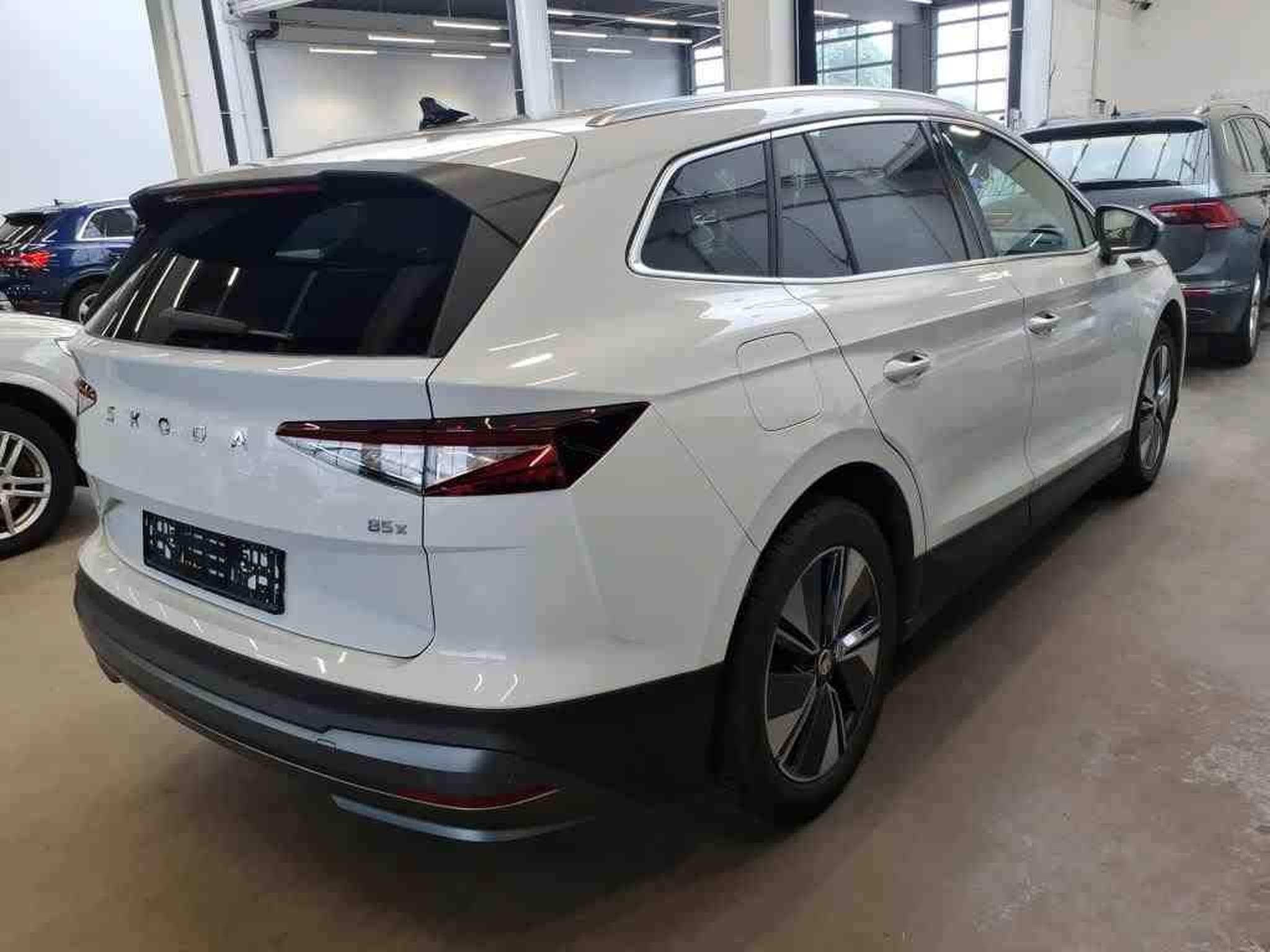 Skoda Enyaq iV 85X AWD (2025) - Foto 3