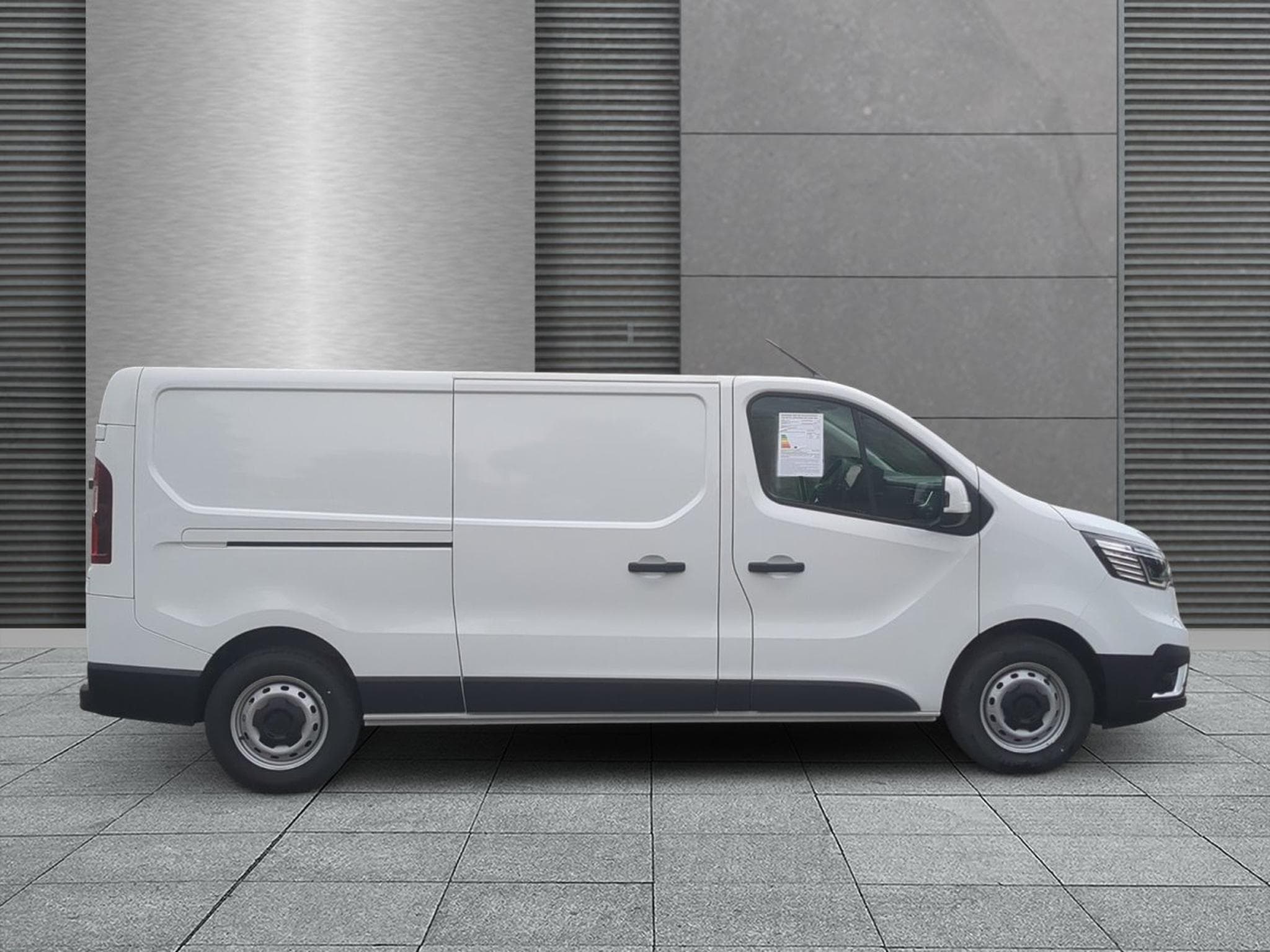 Renault Trafic Extra L2H1 3,0t (2026) - Foto 2