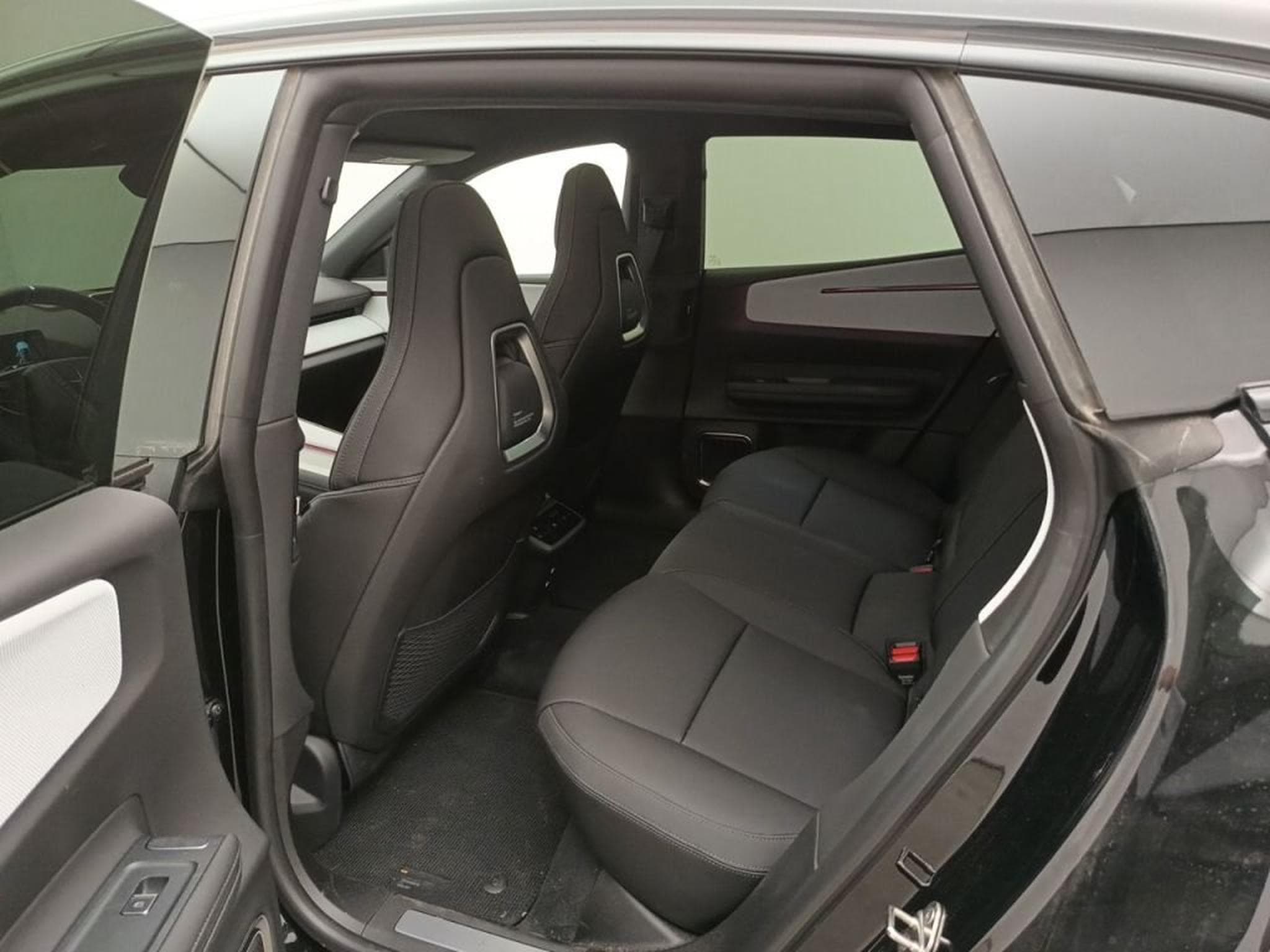 Polestar 4 Prime (2026) - Photo 7