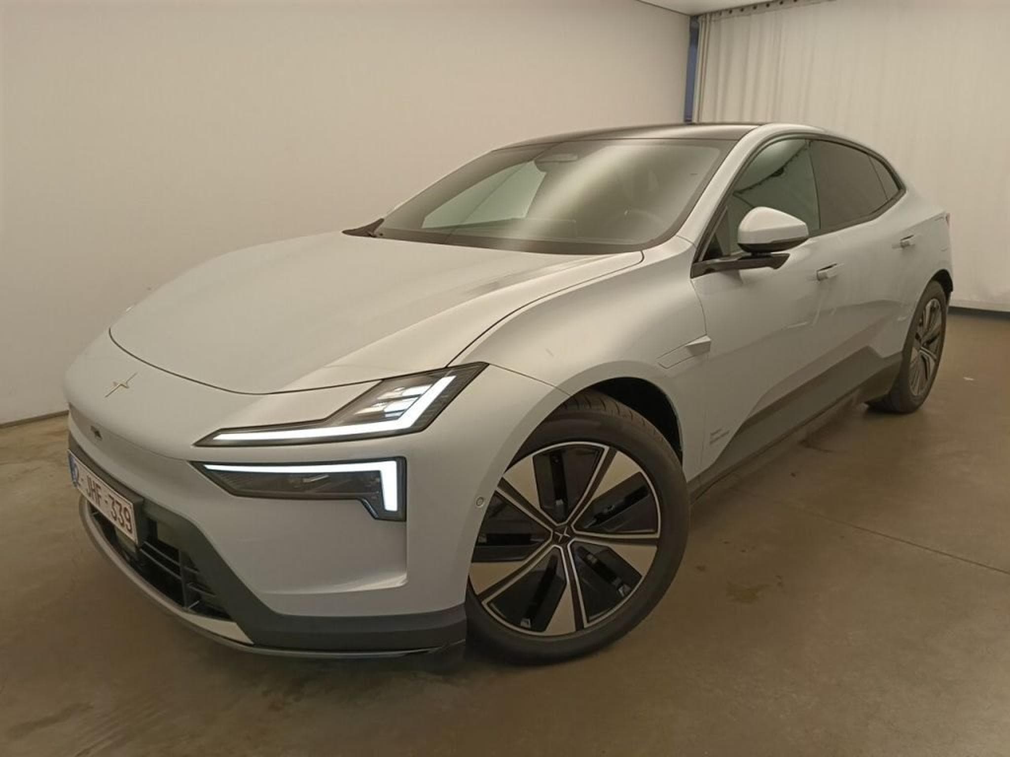 Polestar 4 Prime (2026) - Photo 2