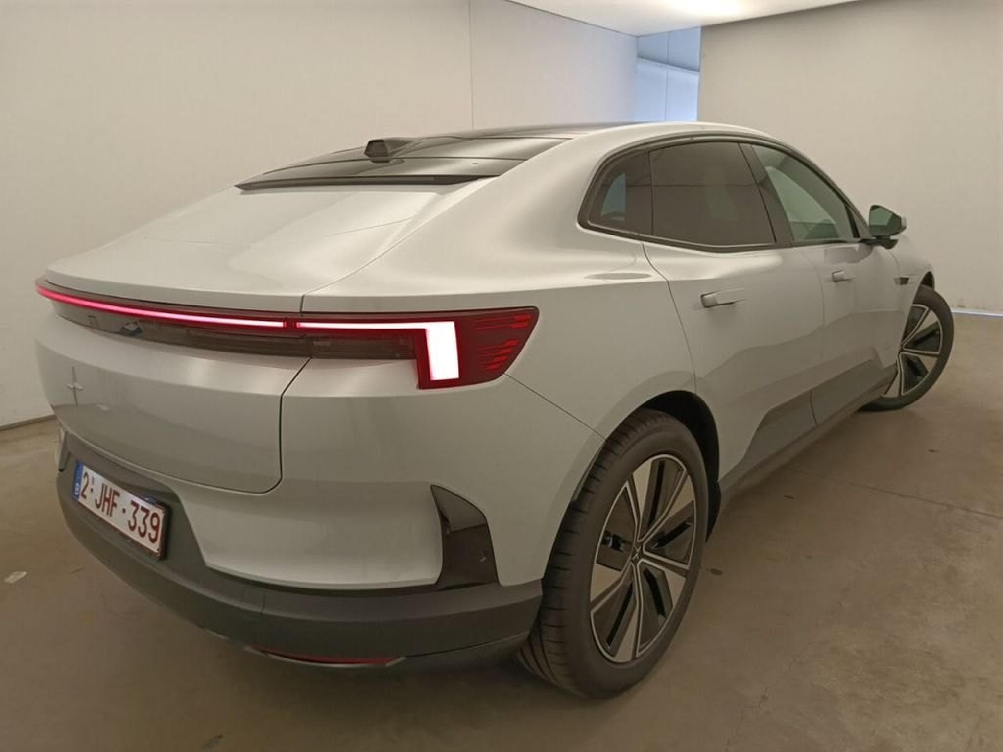 Polestar 4 Prime (2026) - Photo 4