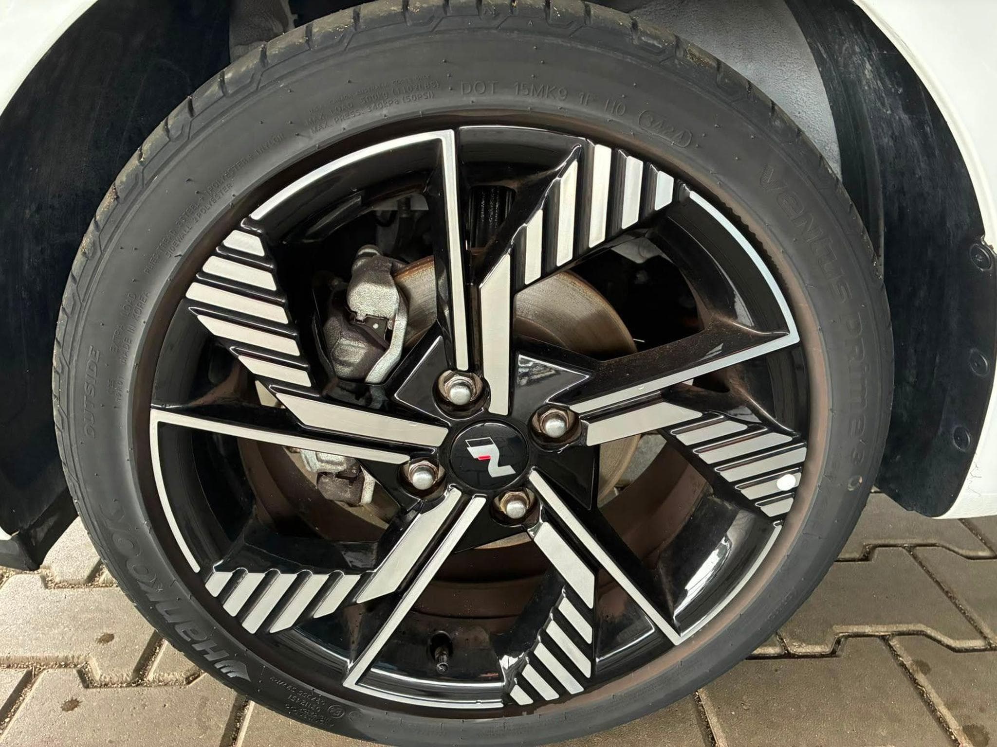 Hyundai i10 N-Line (2025) - Photo 11