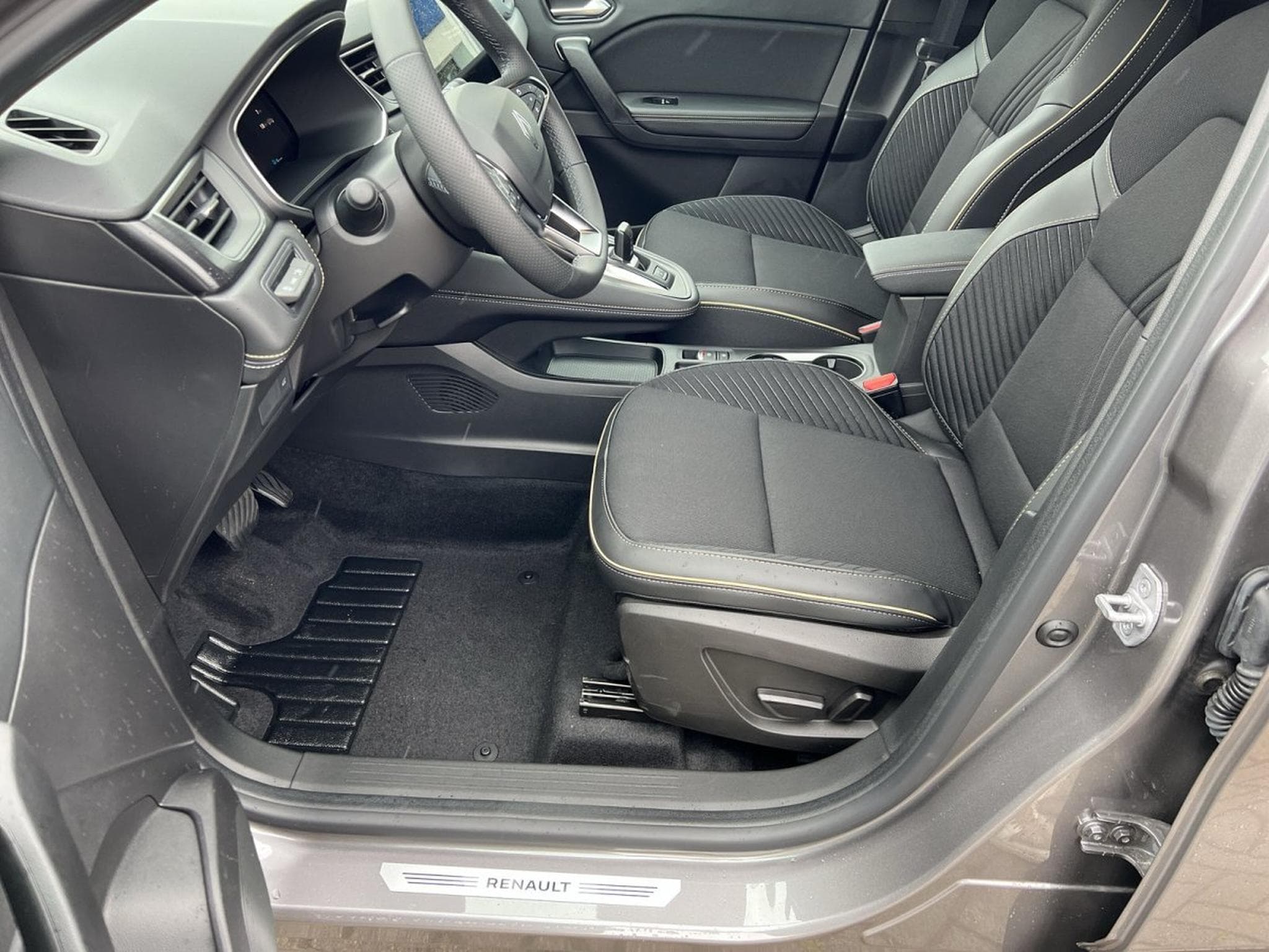 Renault SymbioZ Iconic (2026) - Foto 4