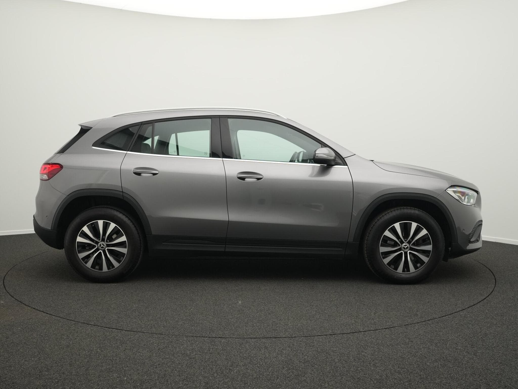 Mercedes GLA 180 Style LED+Kamera+EasyPack (2021) - Photo 5