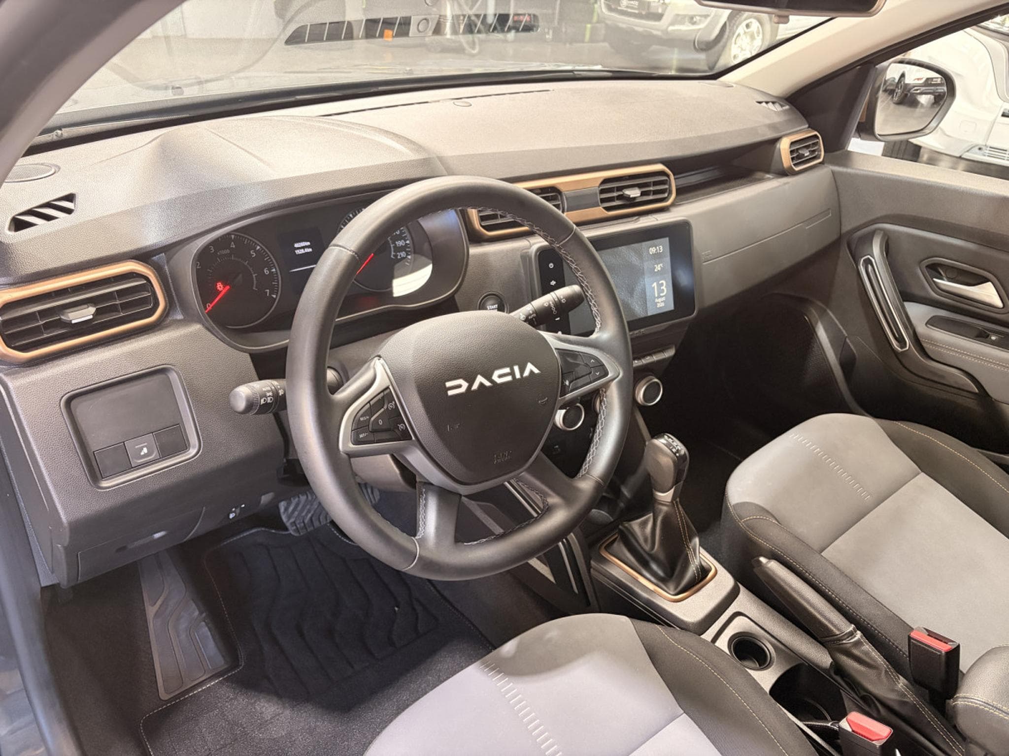 Dacia Duster 1.3 TCe Extreme 150HP (2024) - Photo 10