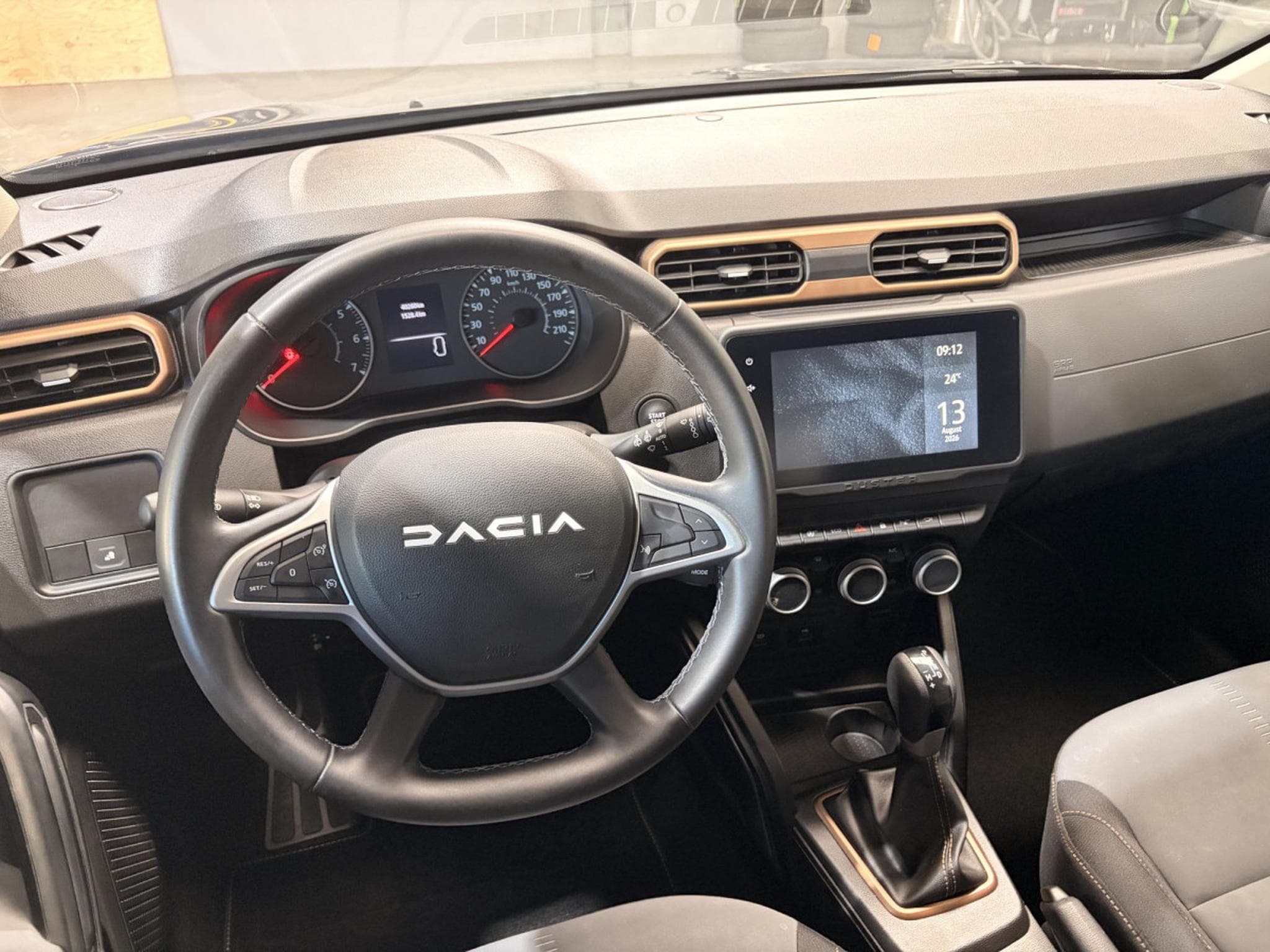 Dacia Duster 1.3 TCe Extreme 150HP (2024) - Photo 9