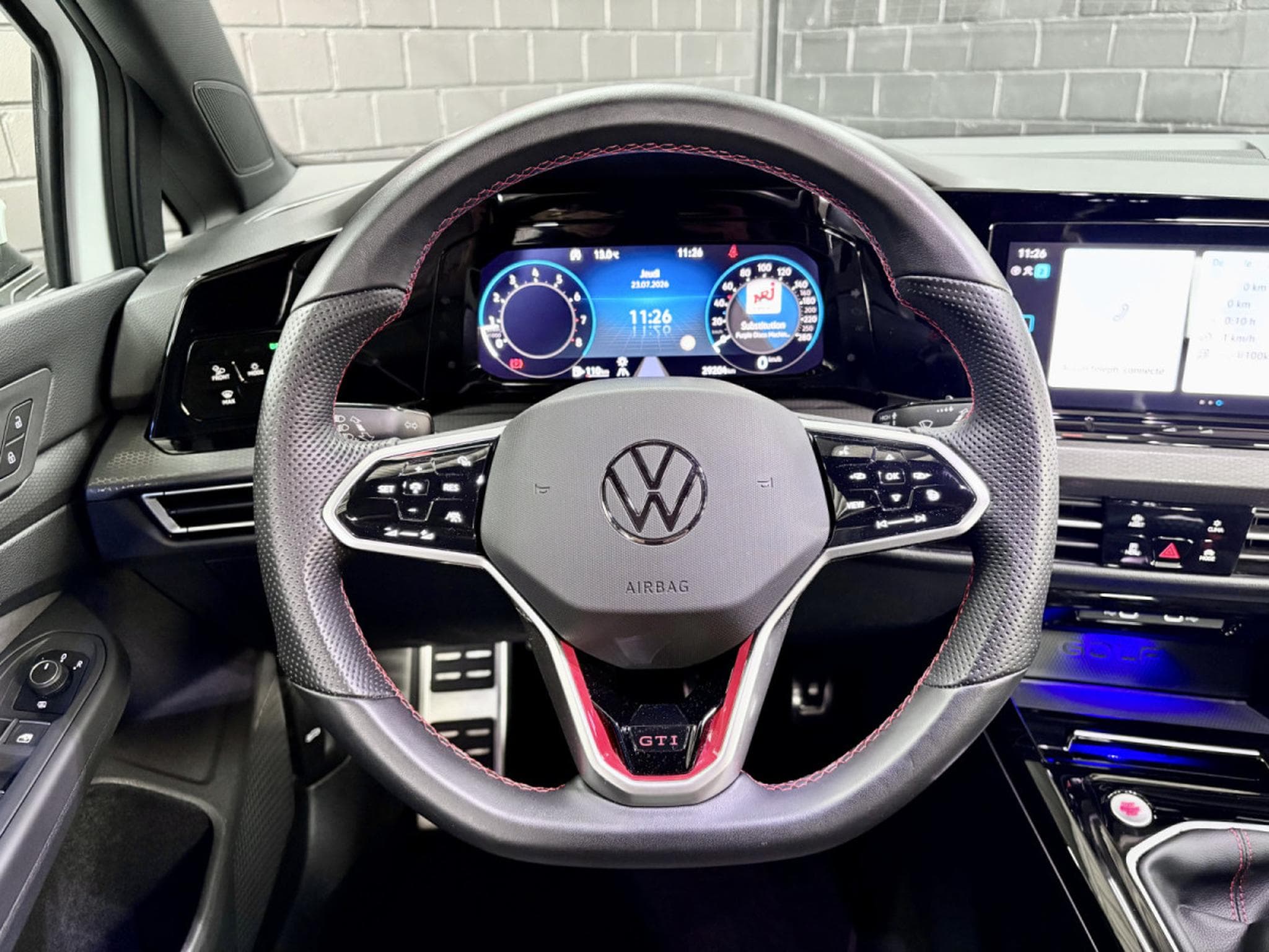 VW Golf GTI 2.0 TSI BVM6 245 CV *BOITE MECA* ACC * CARPLAY* (2023) - Foto 10
