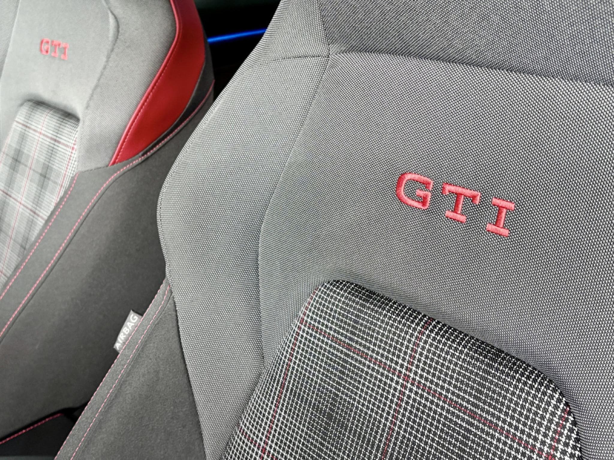 VW Golf GTI 2.0 TSI BVM6 245 CV *BOITE MECA* ACC * CARPLAY* (2023) - Foto 8