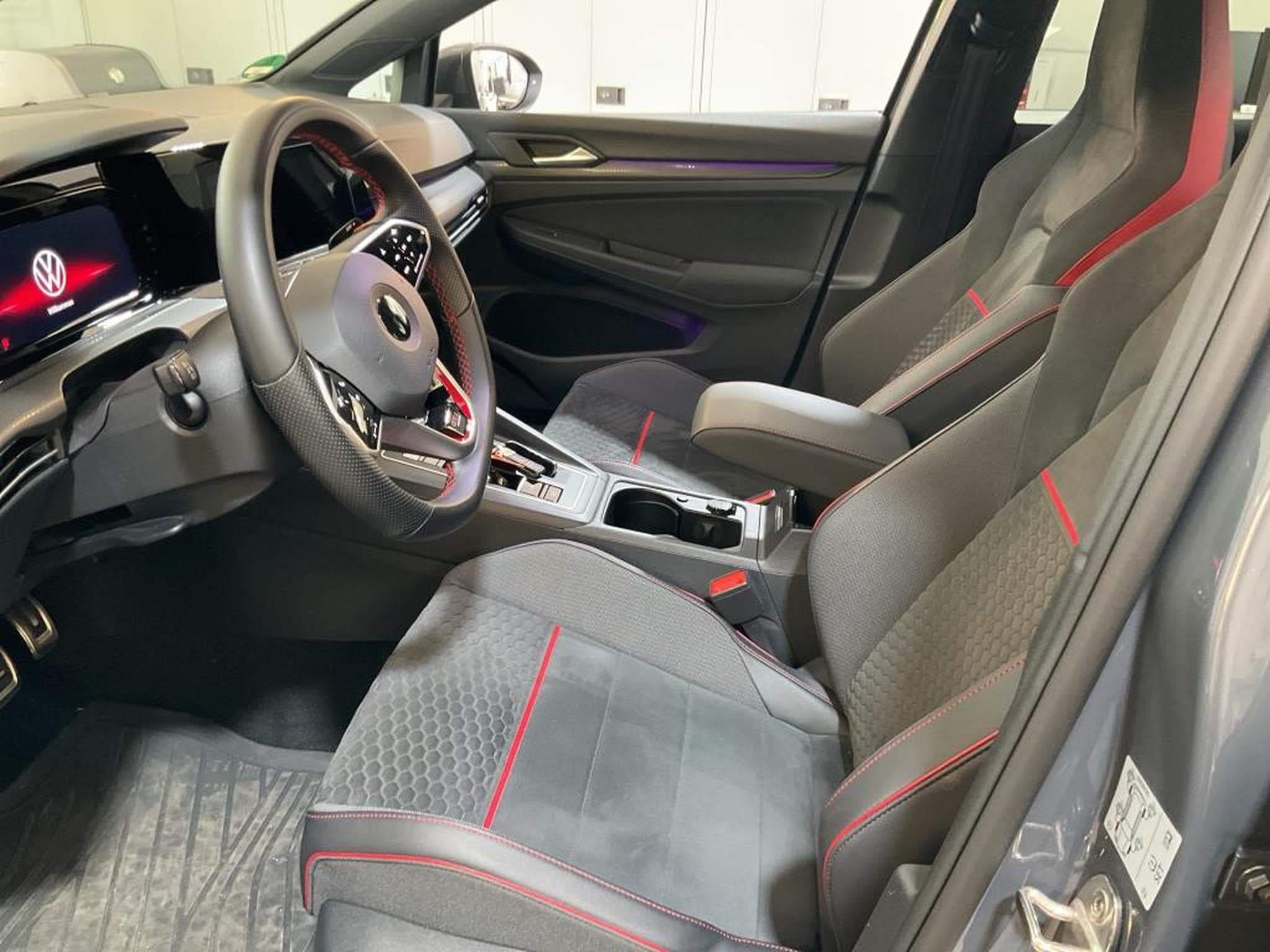 VW Golf GTI Clubsport 2.0 TSI 300 CV DSG7 *CARPLAY* (2022) - Foto 4